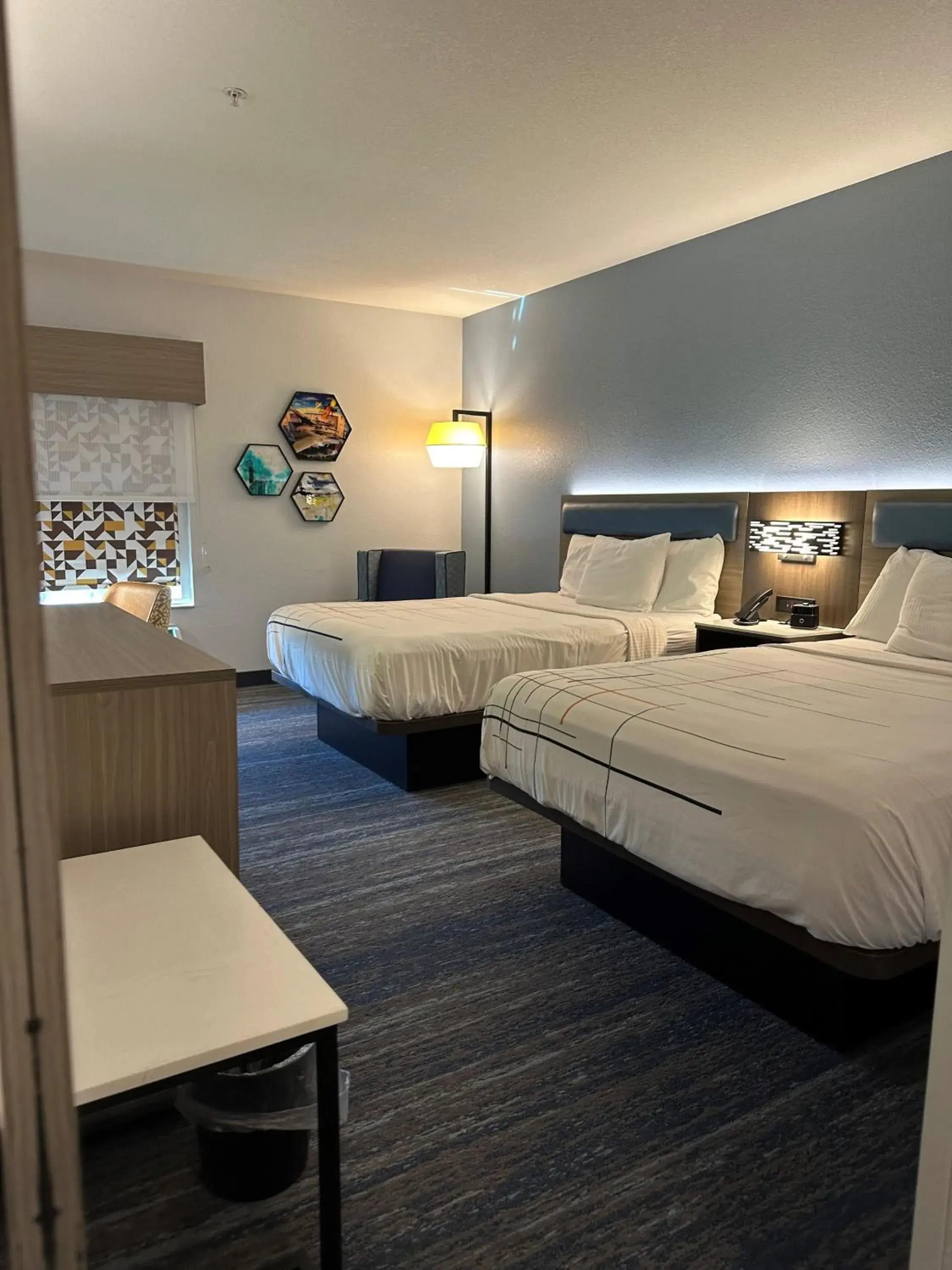 Photo of the whole room, Bed in La Quinta by Wyndham Macon West Photo of the whole room, Bed in La Quinta by Wyndham Macon West