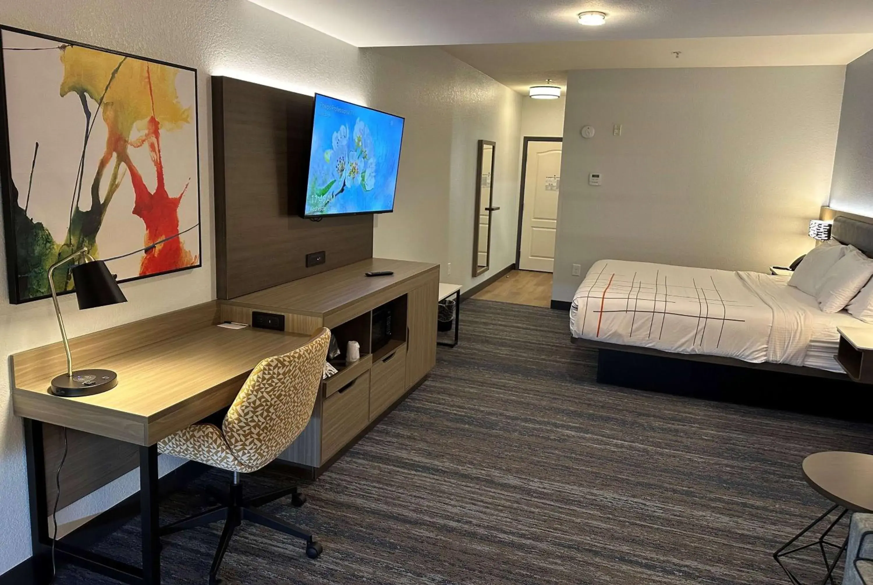 Photo of the whole room, Bed in La Quinta by Wyndham Macon West Photo of the whole room, Bed in La Quinta by Wyndham Macon West