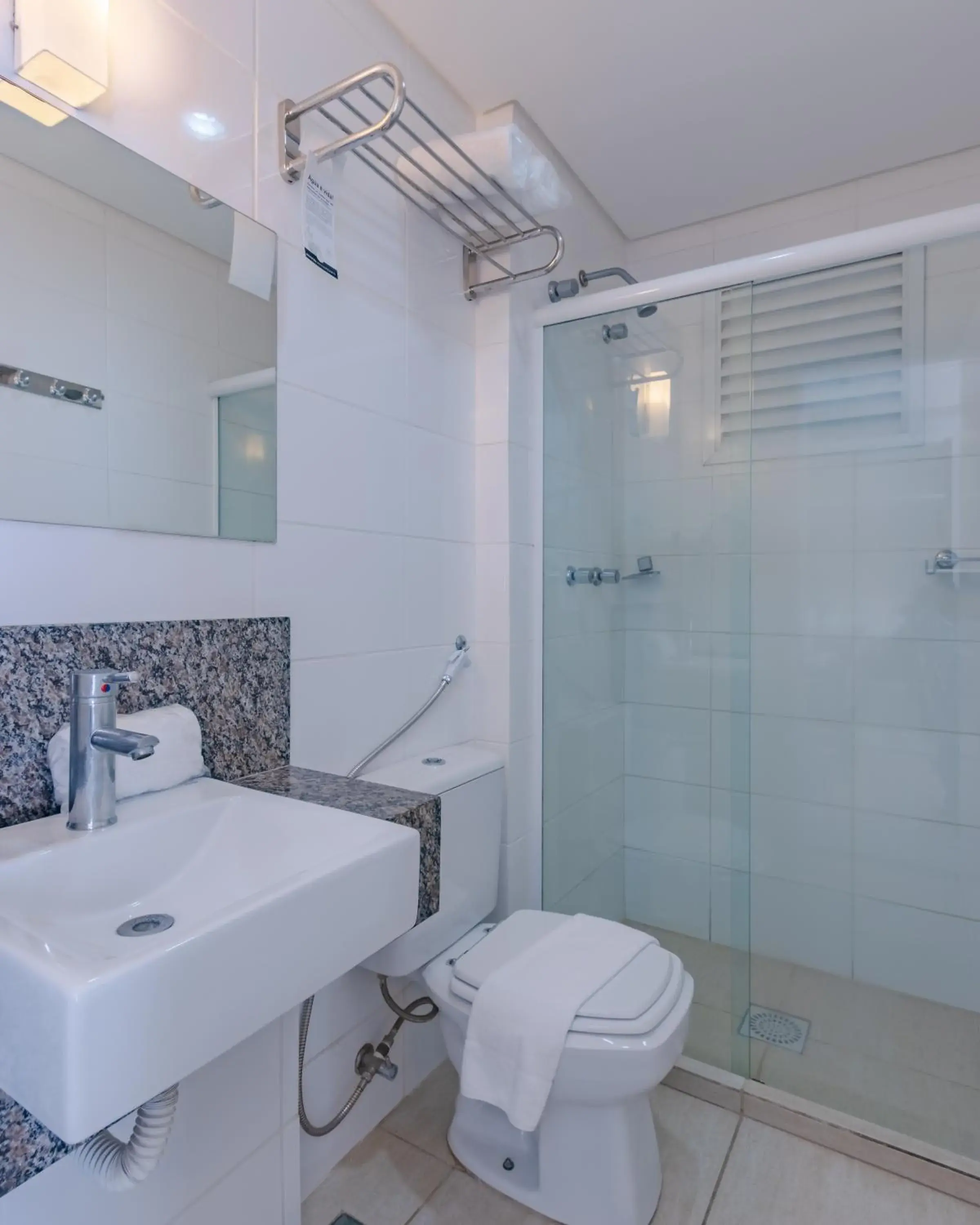 Family Room - single occupancy in Bristol Portal do Iguaçu Curitiba Aeroporto Family Room - single occupancy in Bristol Portal do Iguaçu Curitiba Aeroporto