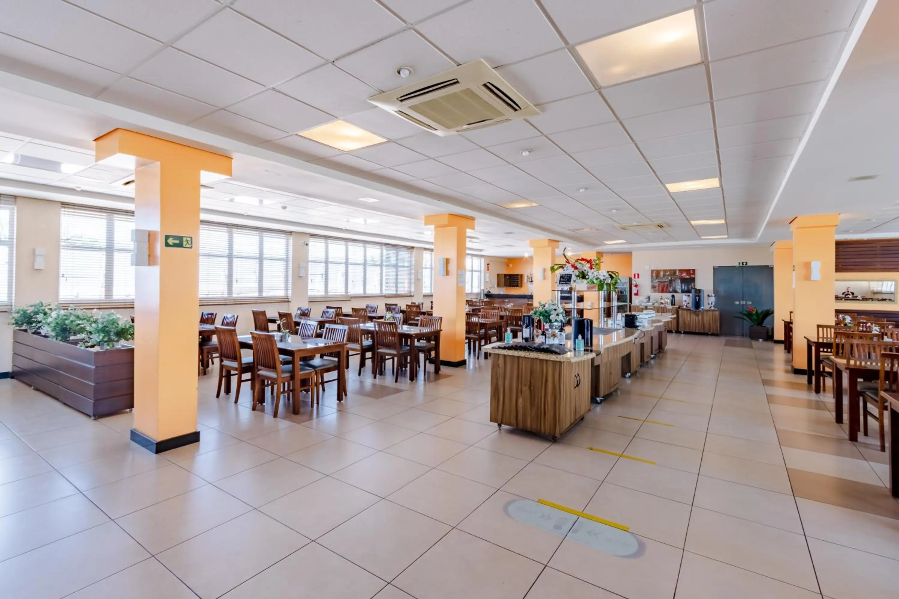 Restaurant/places to eat in Bristol Portal do Iguaçu Curitiba Aeroporto