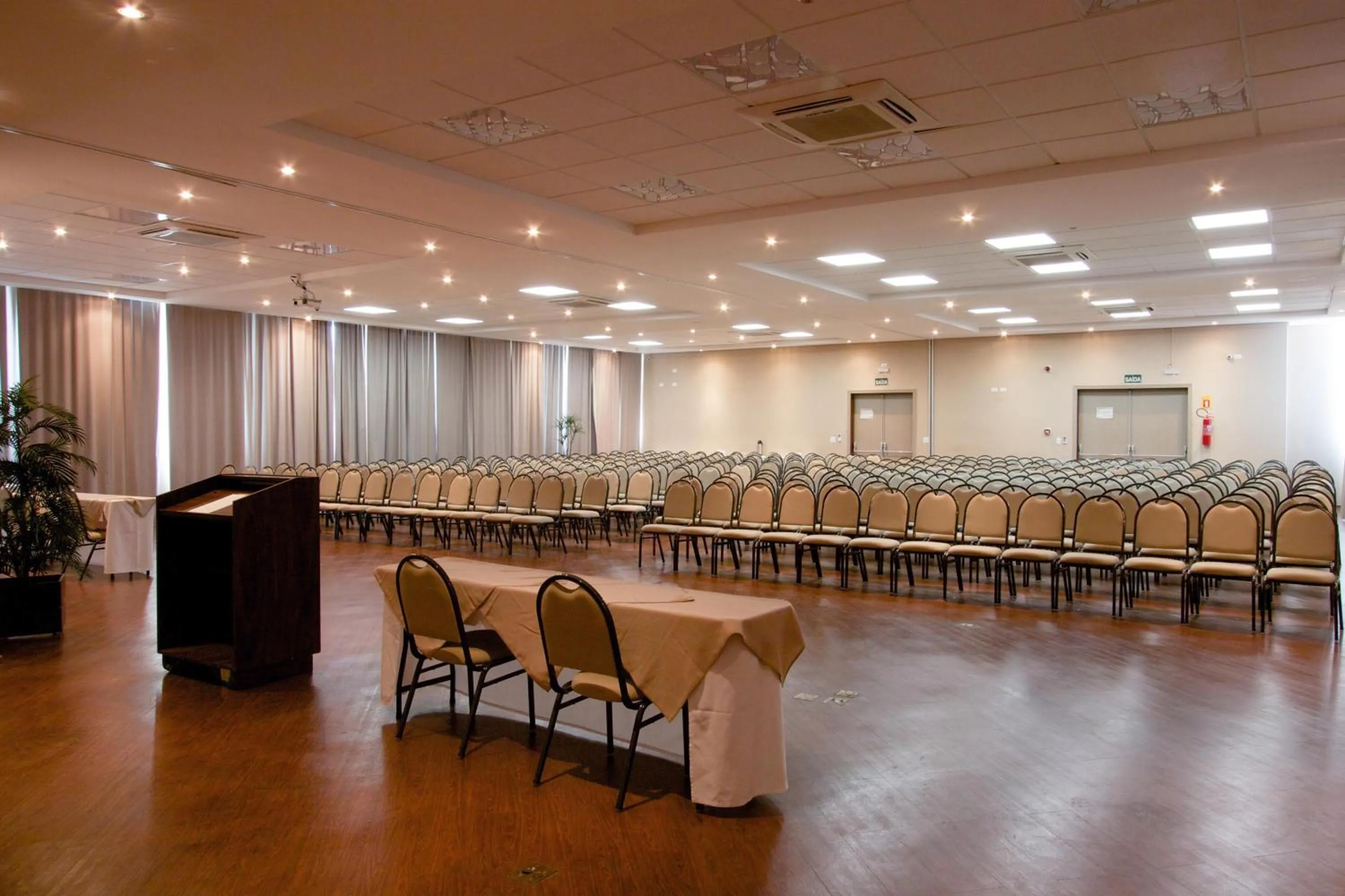 Activities in Bristol Portal do Iguaçu Curitiba Aeroporto