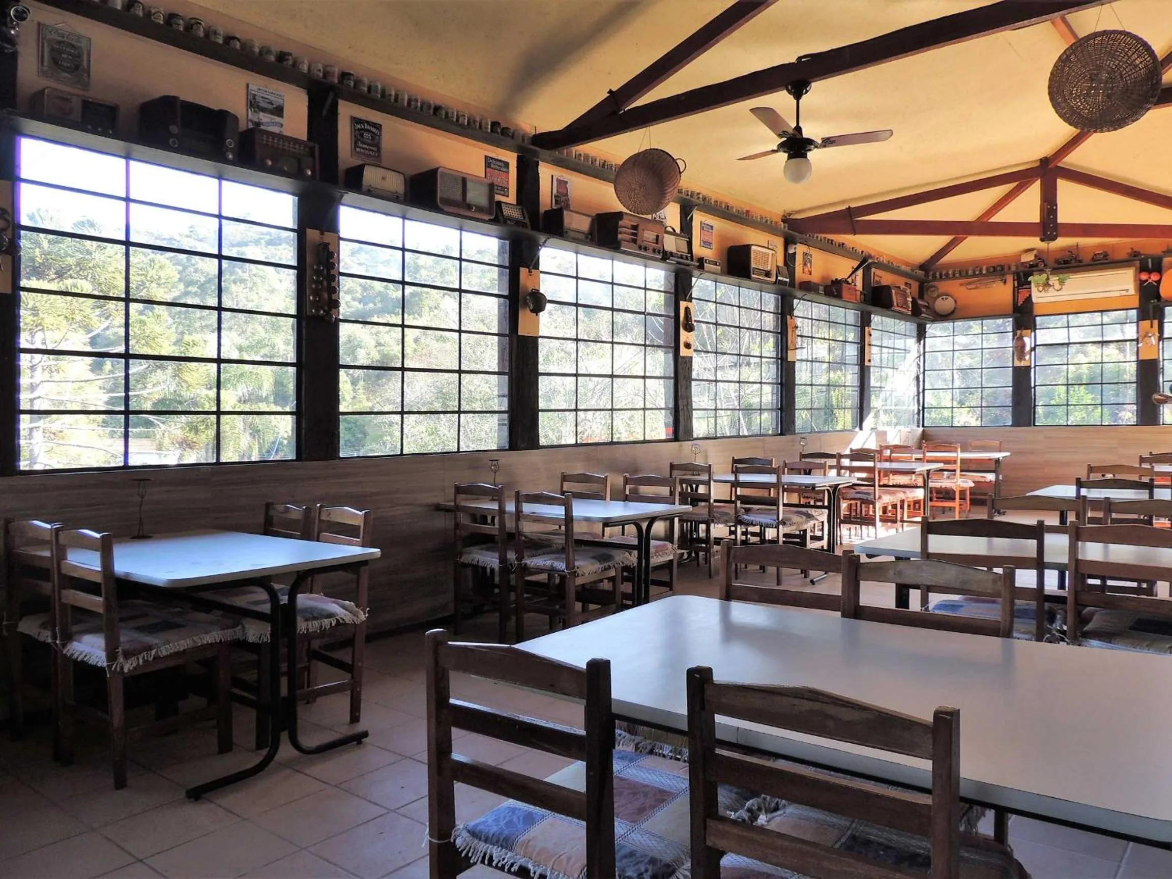 Restaurant/places to eat in Pousada Juriti - Eco Hotel