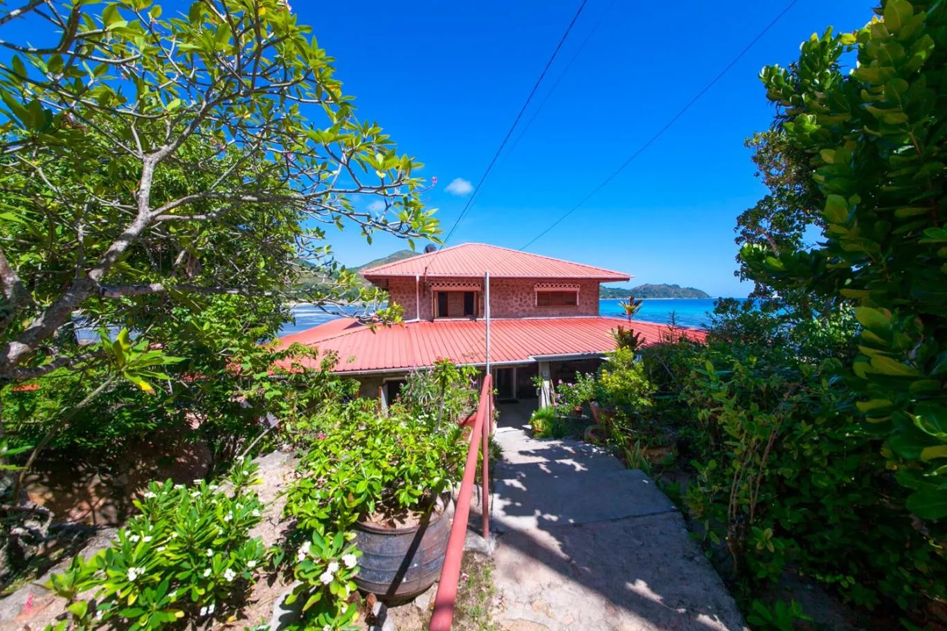Property building in La Saline