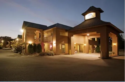 Property building in Americas Best Value Inn Lakewood South Tacoma