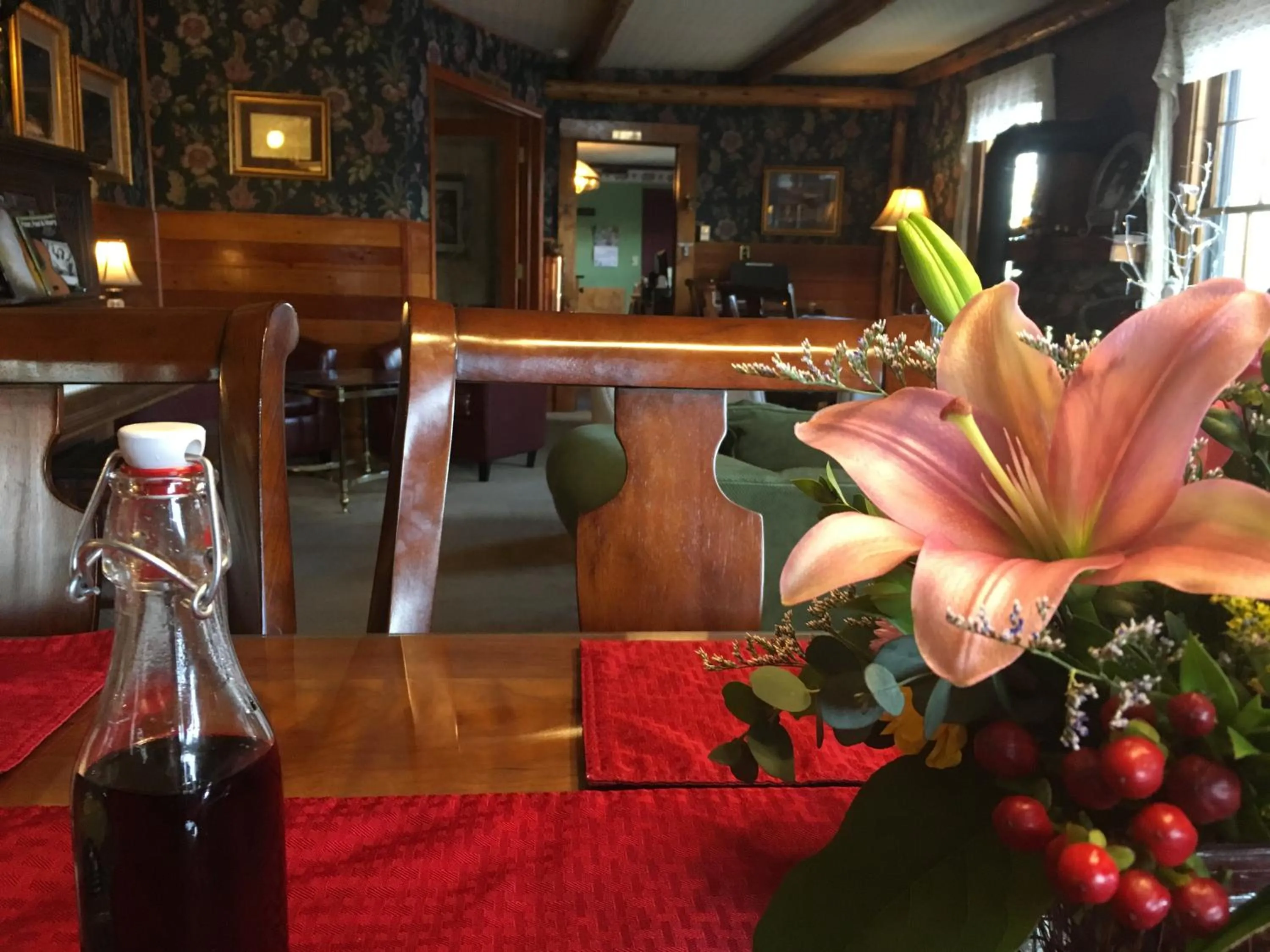 Living room in Frisco Lodge