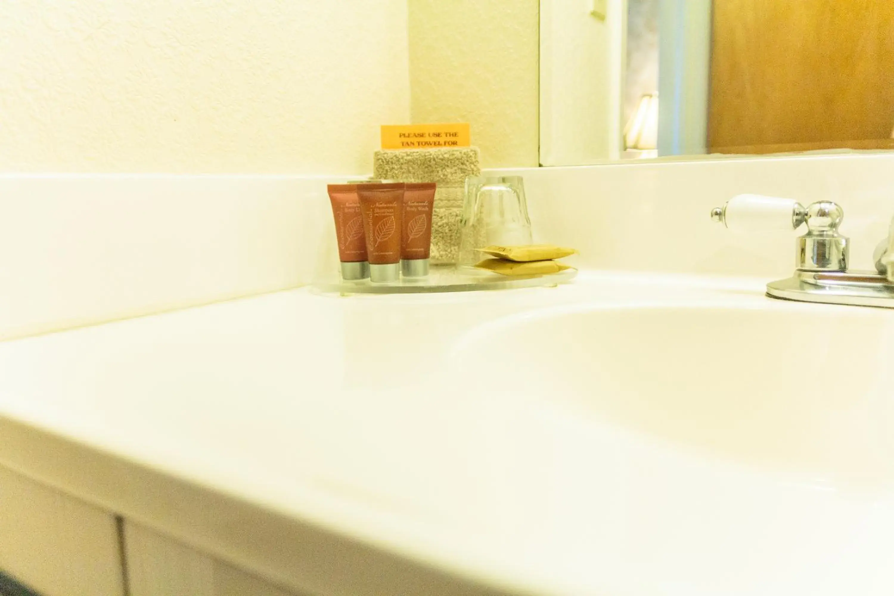 Deluxe King Suite - single occupancy in Frisco Lodge Deluxe King Suite - single occupancy in Frisco Lodge