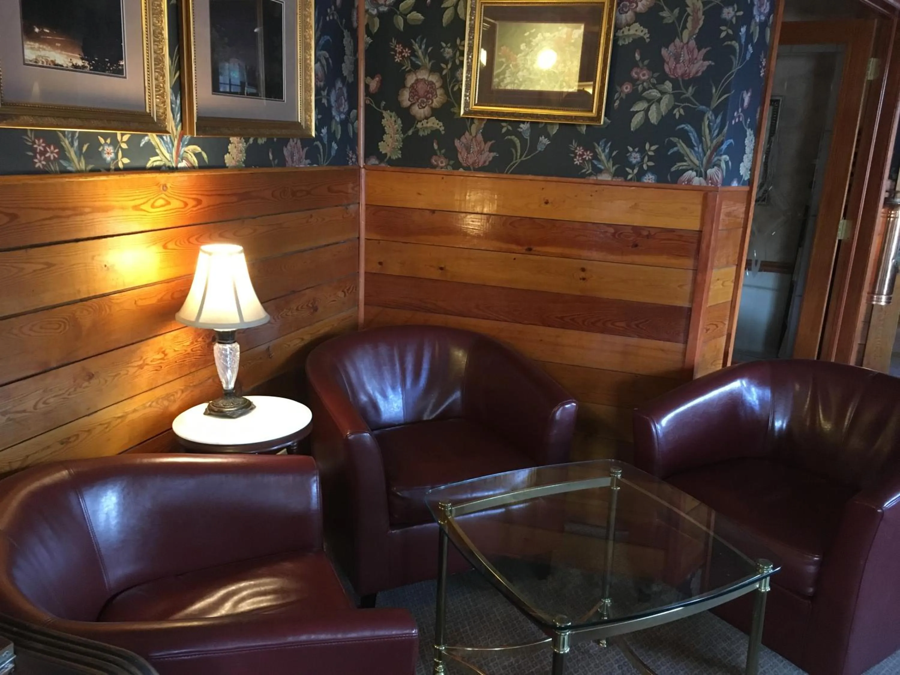 Living room in Frisco Lodge