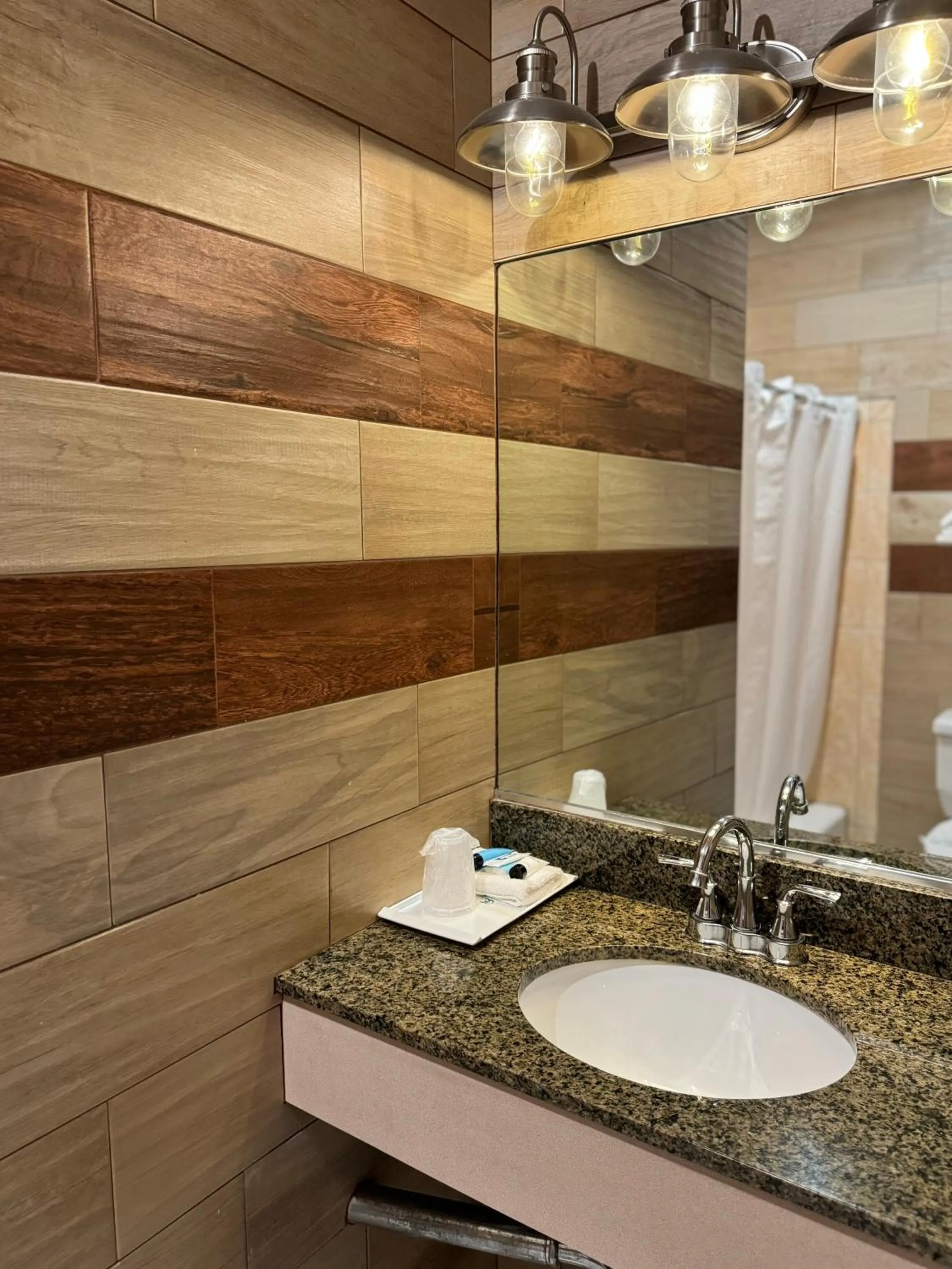 Bathroom in Garden Suite Hotel and Resort