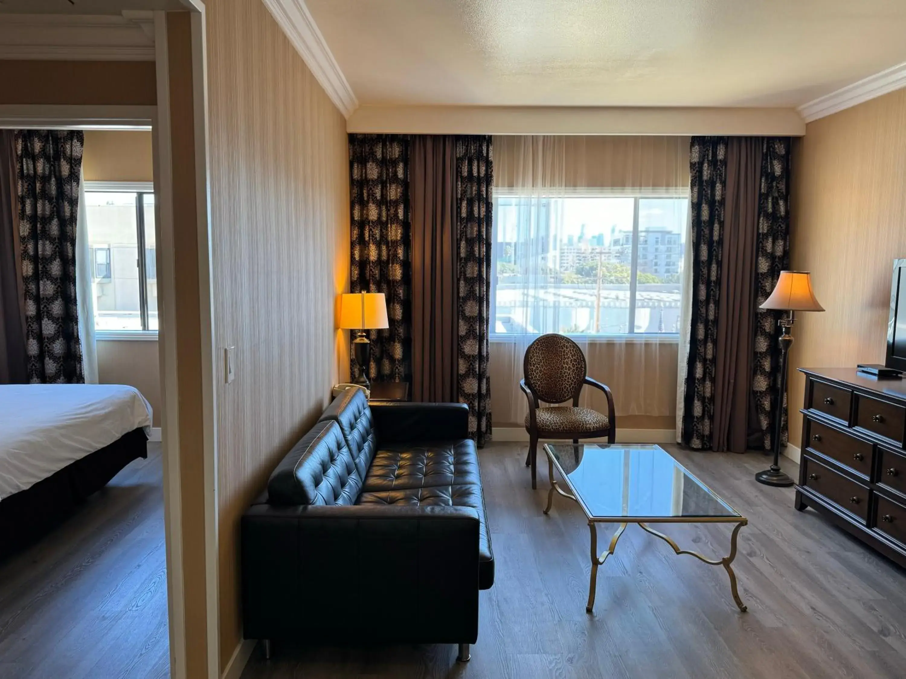 Photo of the whole room, Bed in Garden Suite Hotel and Resort Photo of the whole room, Bed in Garden Suite Hotel and Resort