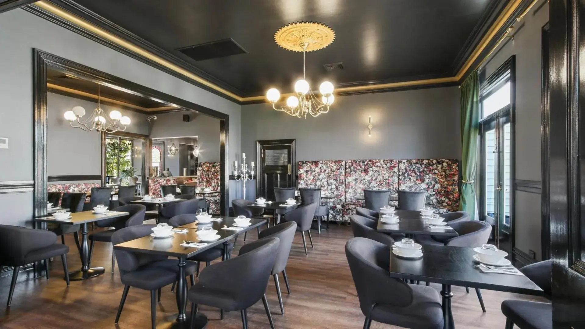 Restaurant/places to eat in The Riversleigh Restaurant/places to eat in The Riversleigh