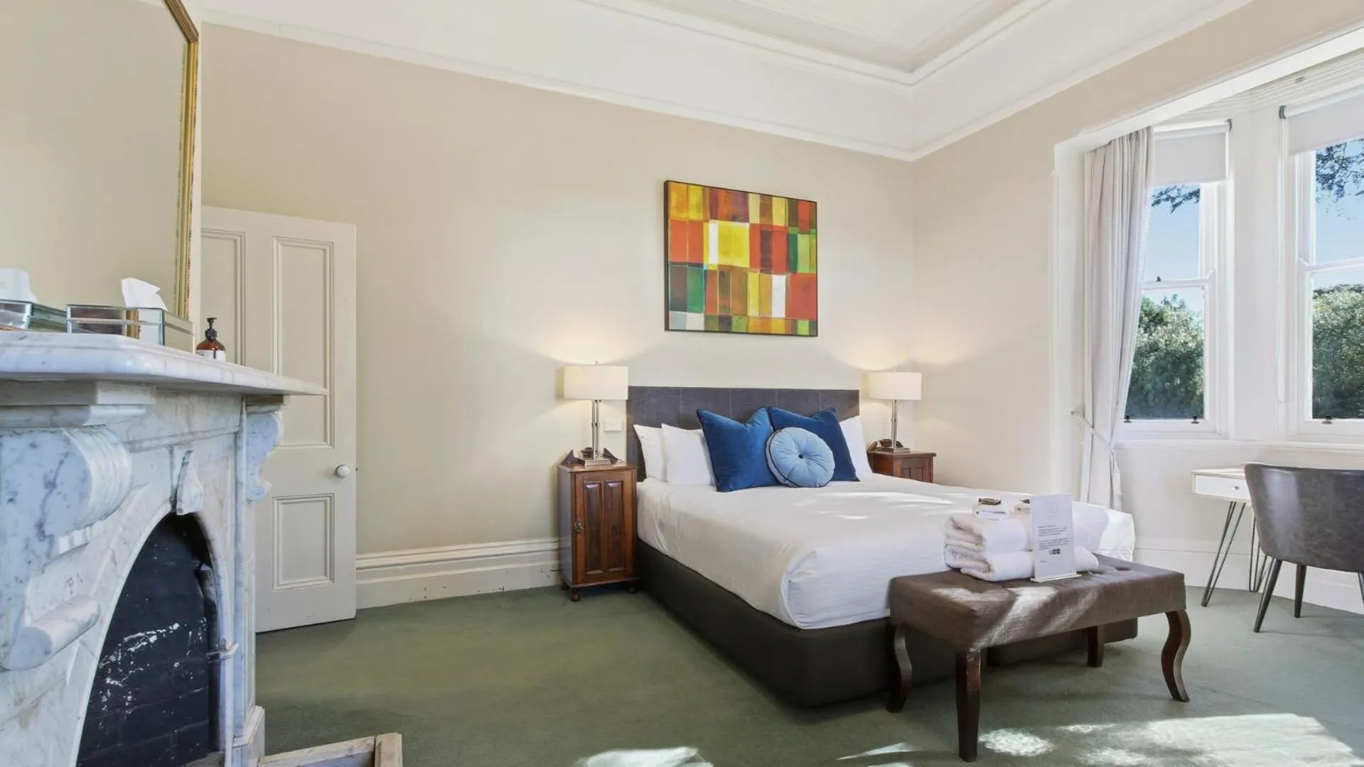 Bedroom, Bed in The Riversleigh