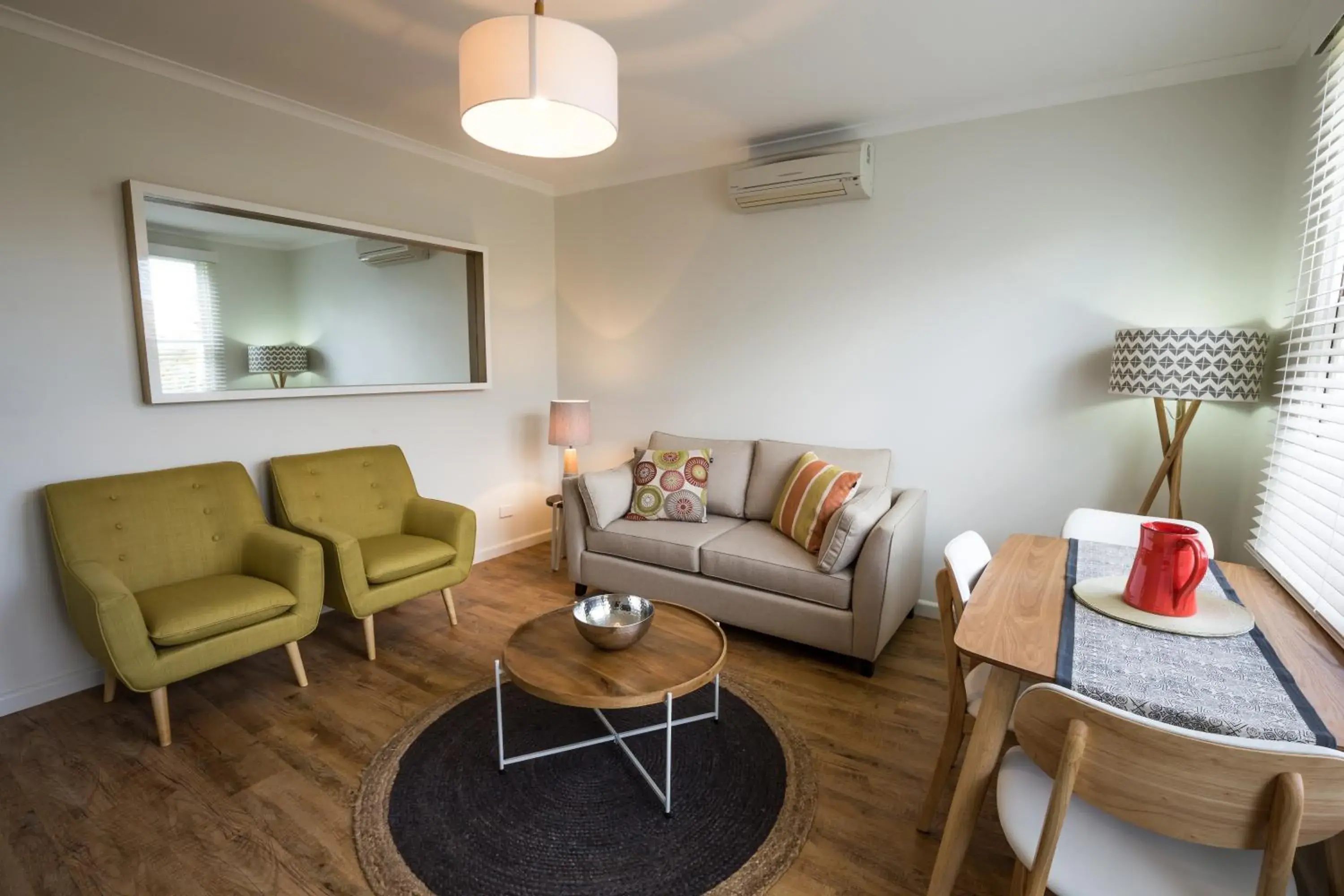 One-Bedroom Apartment with Garden View in The Riversleigh One-Bedroom Apartment with Garden View in The Riversleigh