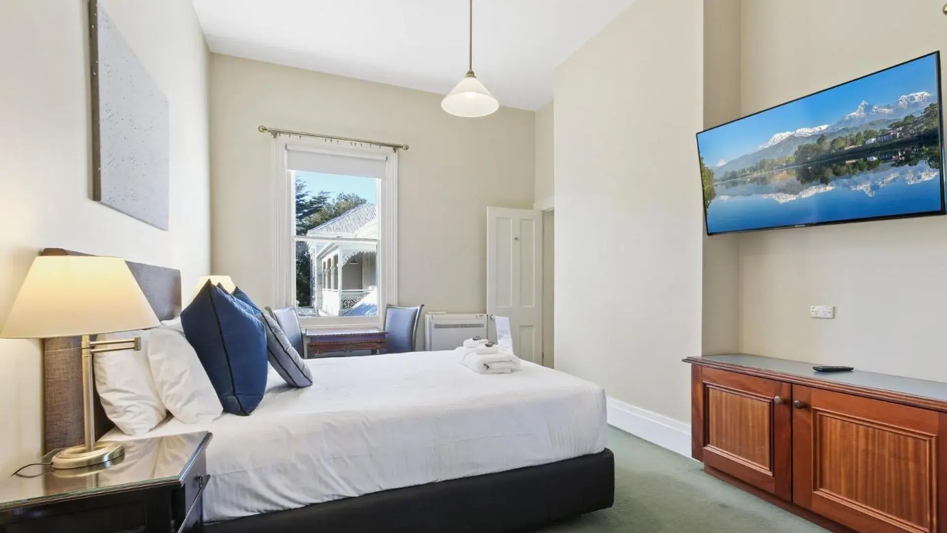 Classic Queen Room in The Riversleigh Classic Queen Room in The Riversleigh