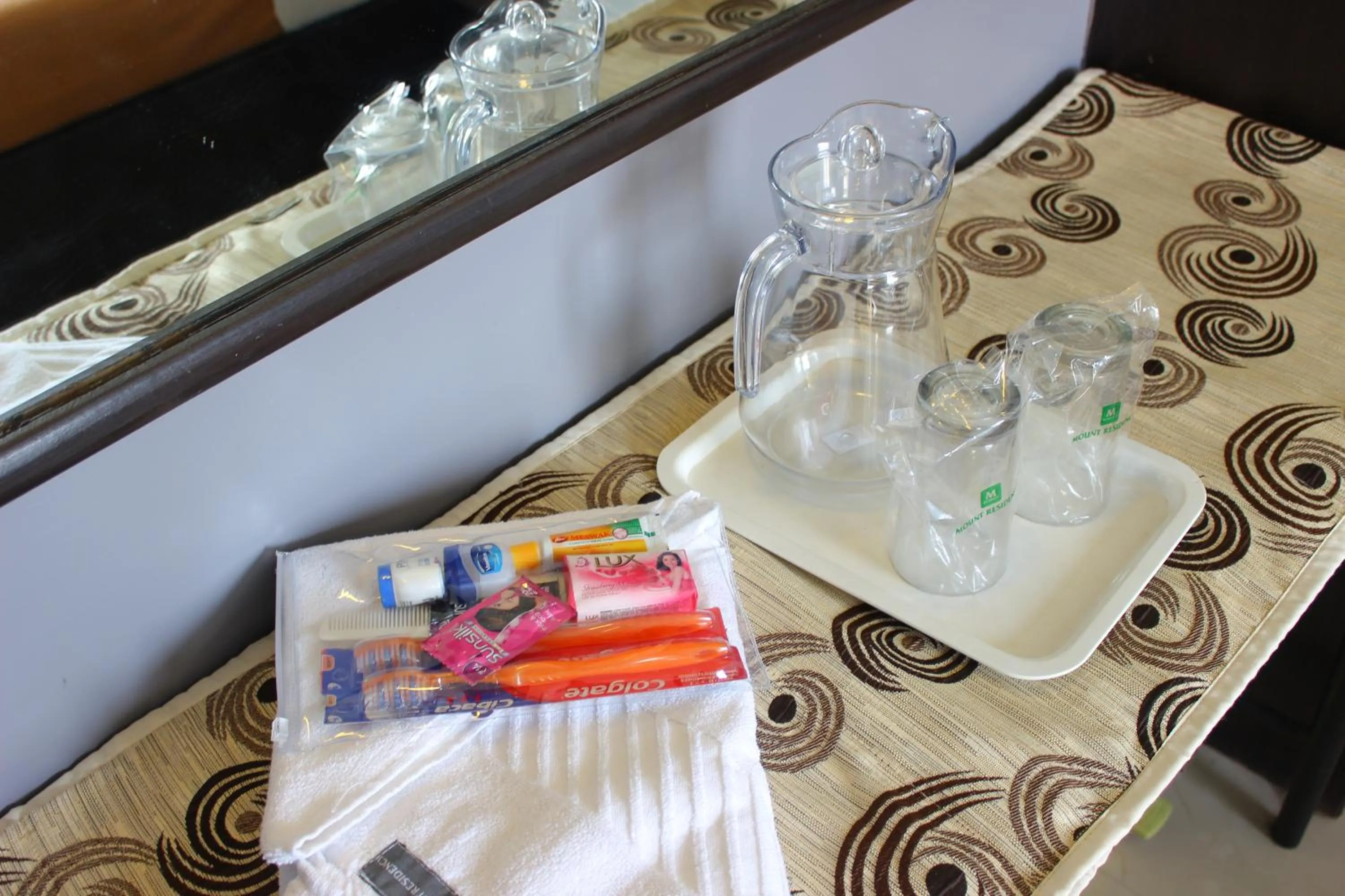 Coffee/tea facilities in Mount Residency