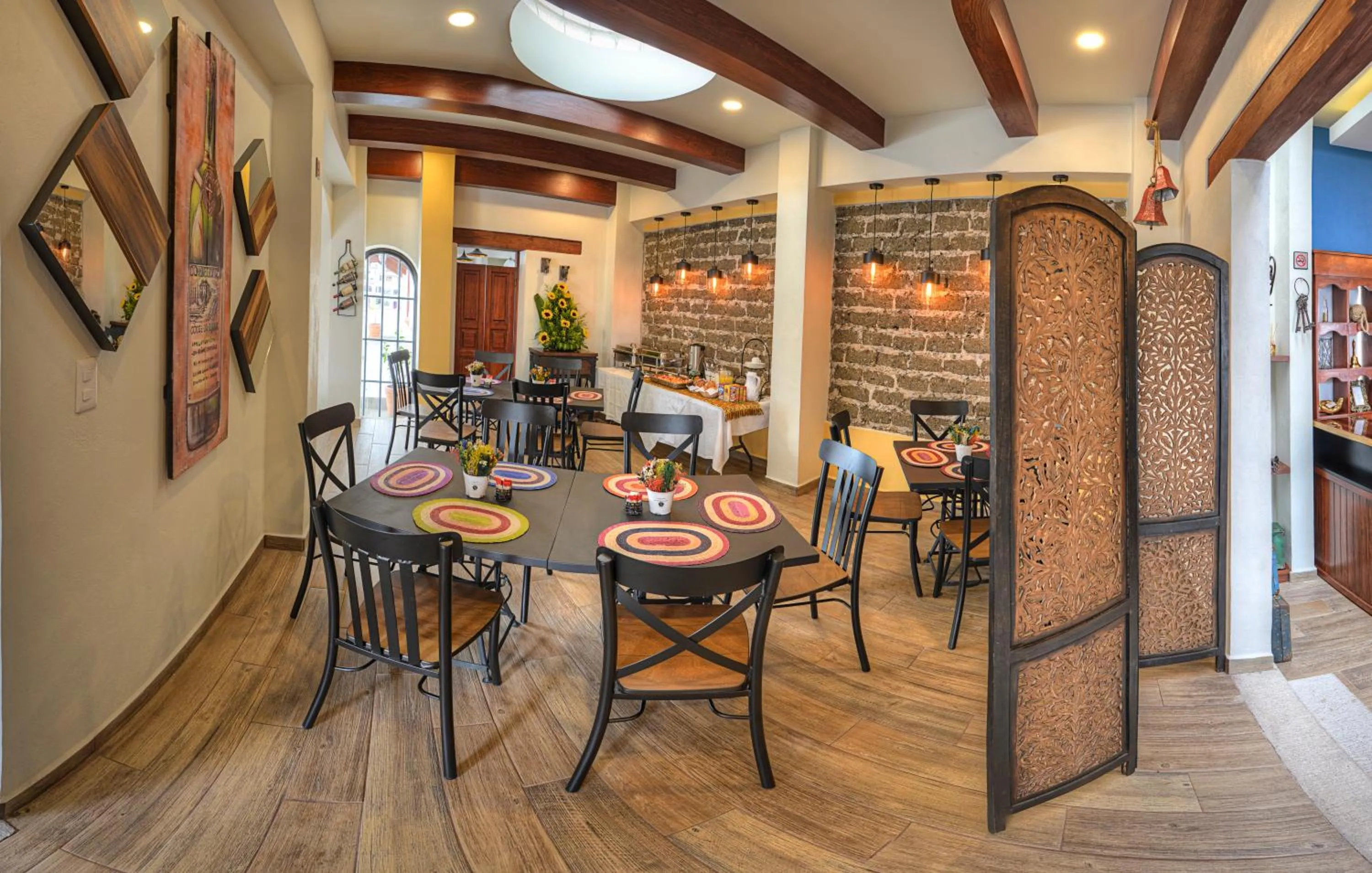 Restaurant/places to eat in Hotel Santa Paula