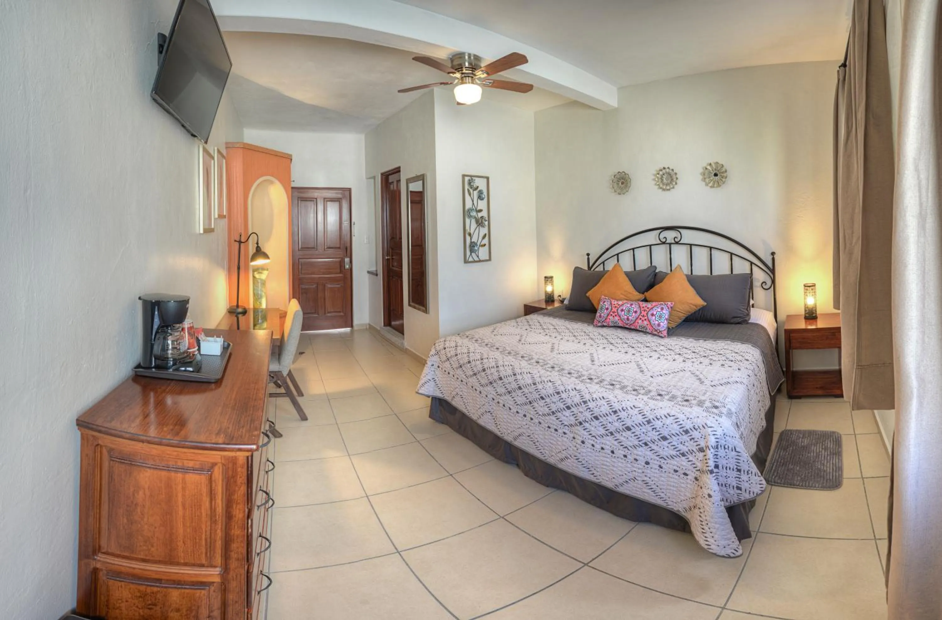 Photo of the whole room, Bed in Hotel Santa Paula