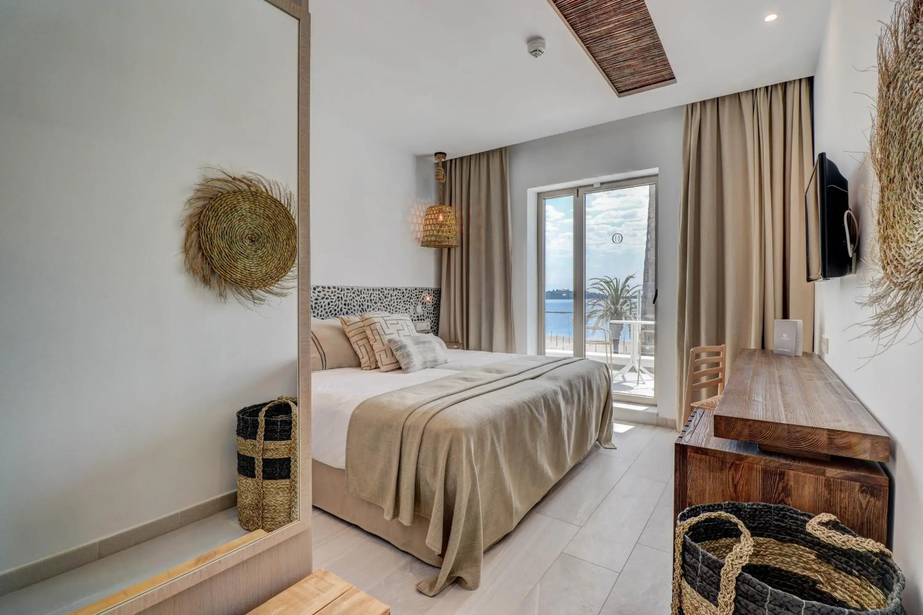 Twin Room with Sea View in Hoposa Pollentia - Adults Only Twin Room with Sea View in Hoposa Pollentia - Adults Only