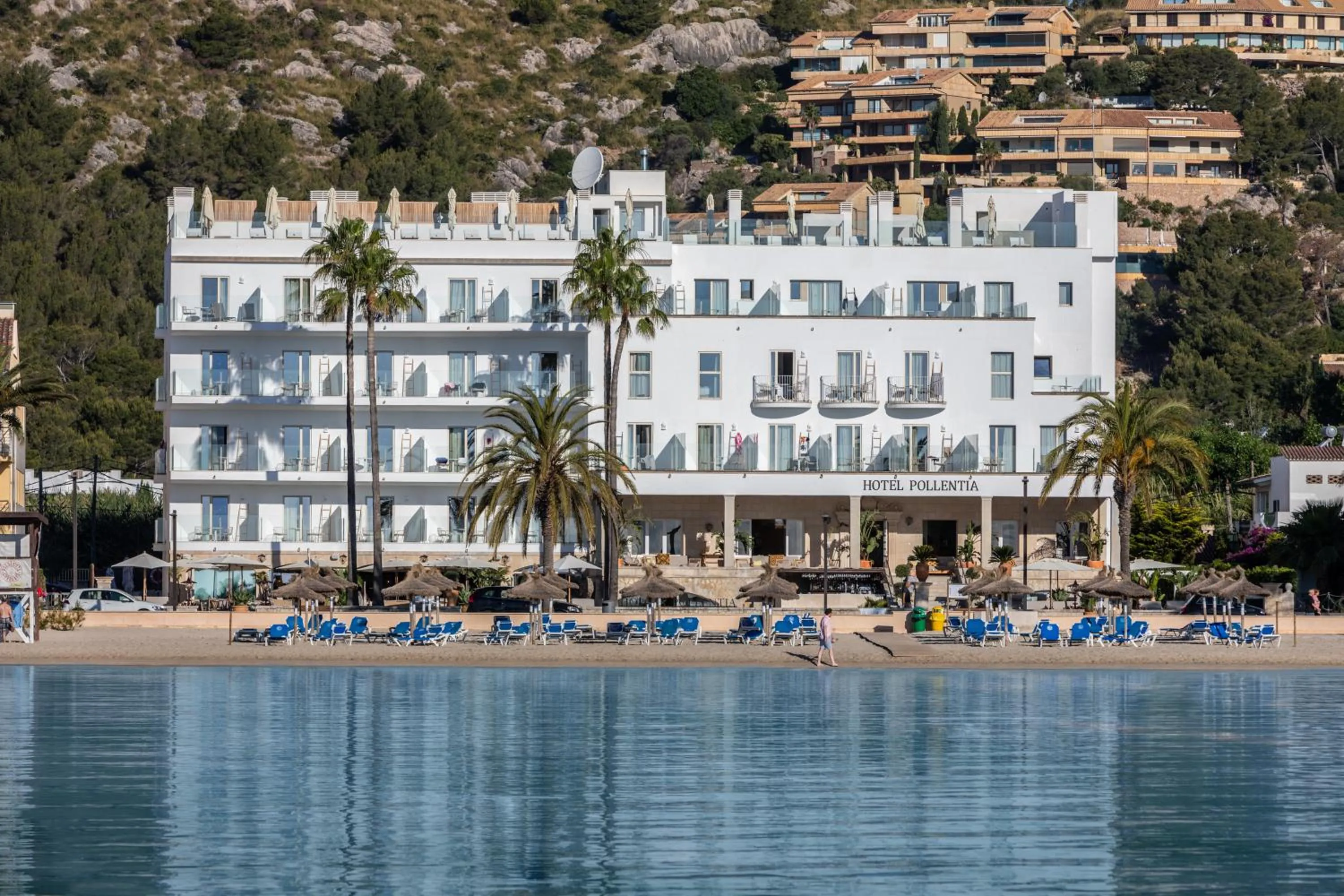 Facade/entrance in Hoposa Pollentia - Adults Only