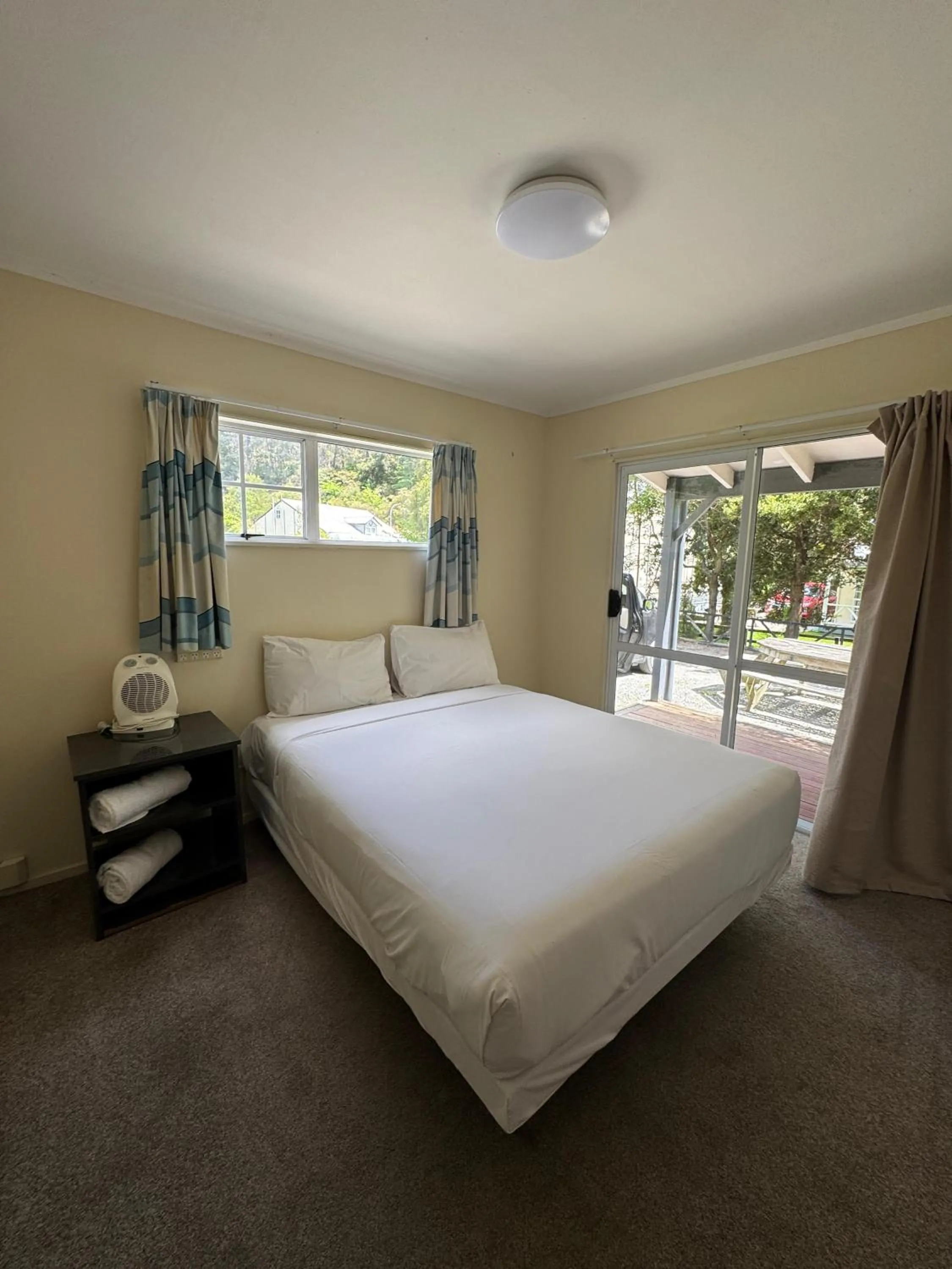 Bed in Grandeur Thermal Spa Resort