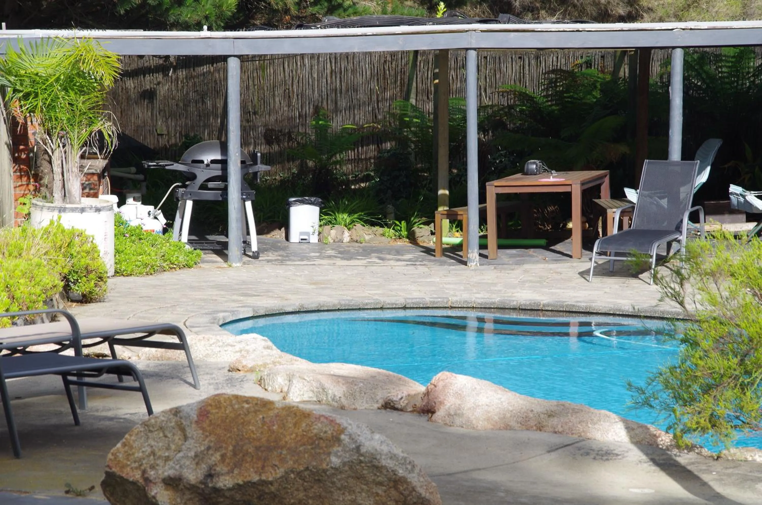 Swimming pool in The View on Grossmans