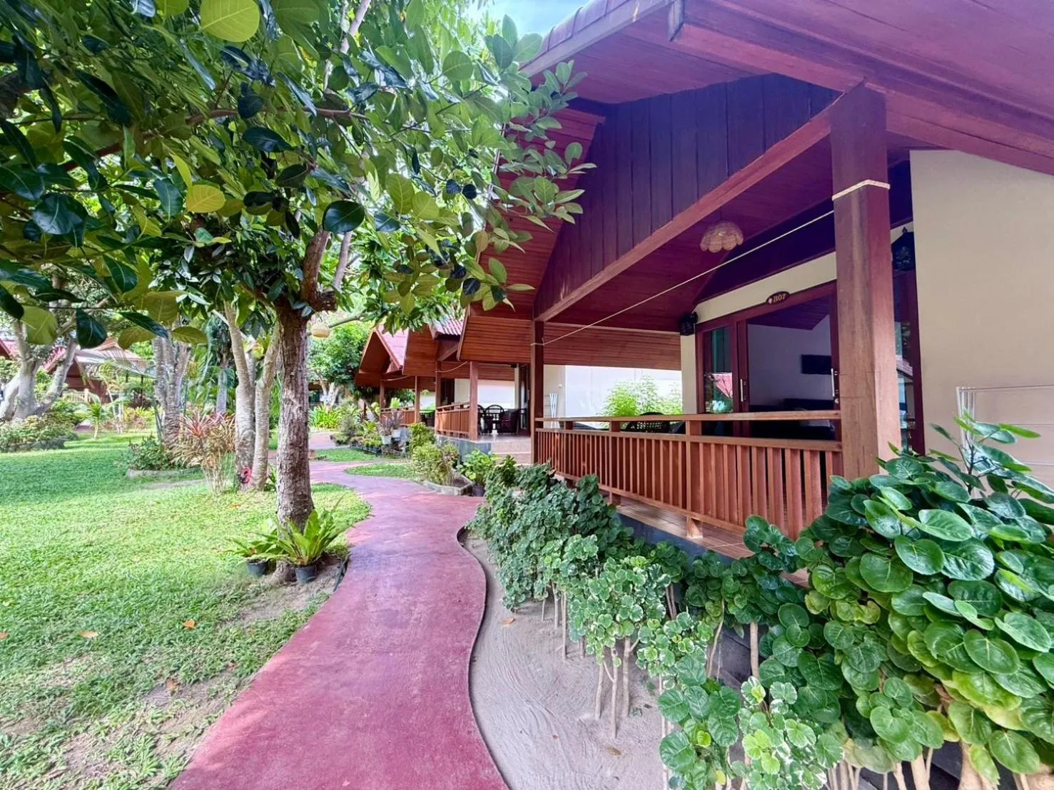 Property building in Nice Beach Resort Koh Pha-ngan