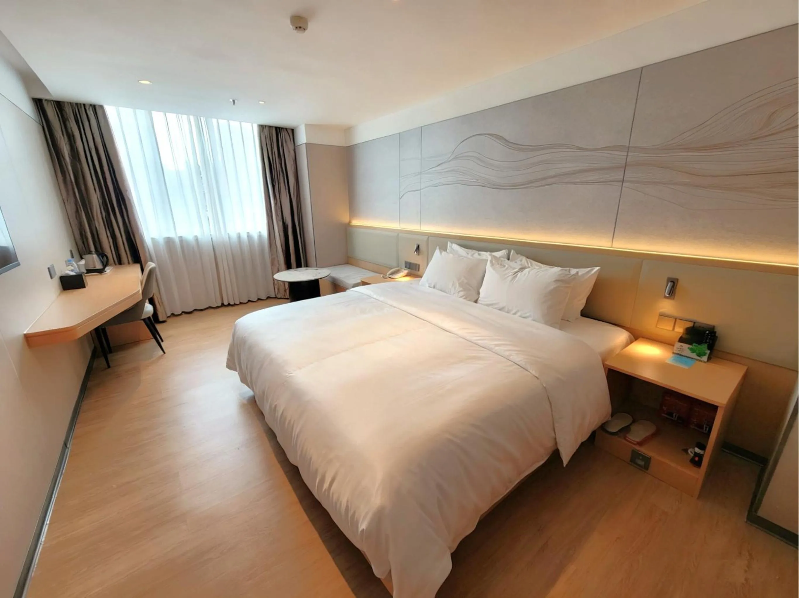 Bed in Guangdong Baiyun City Hotel