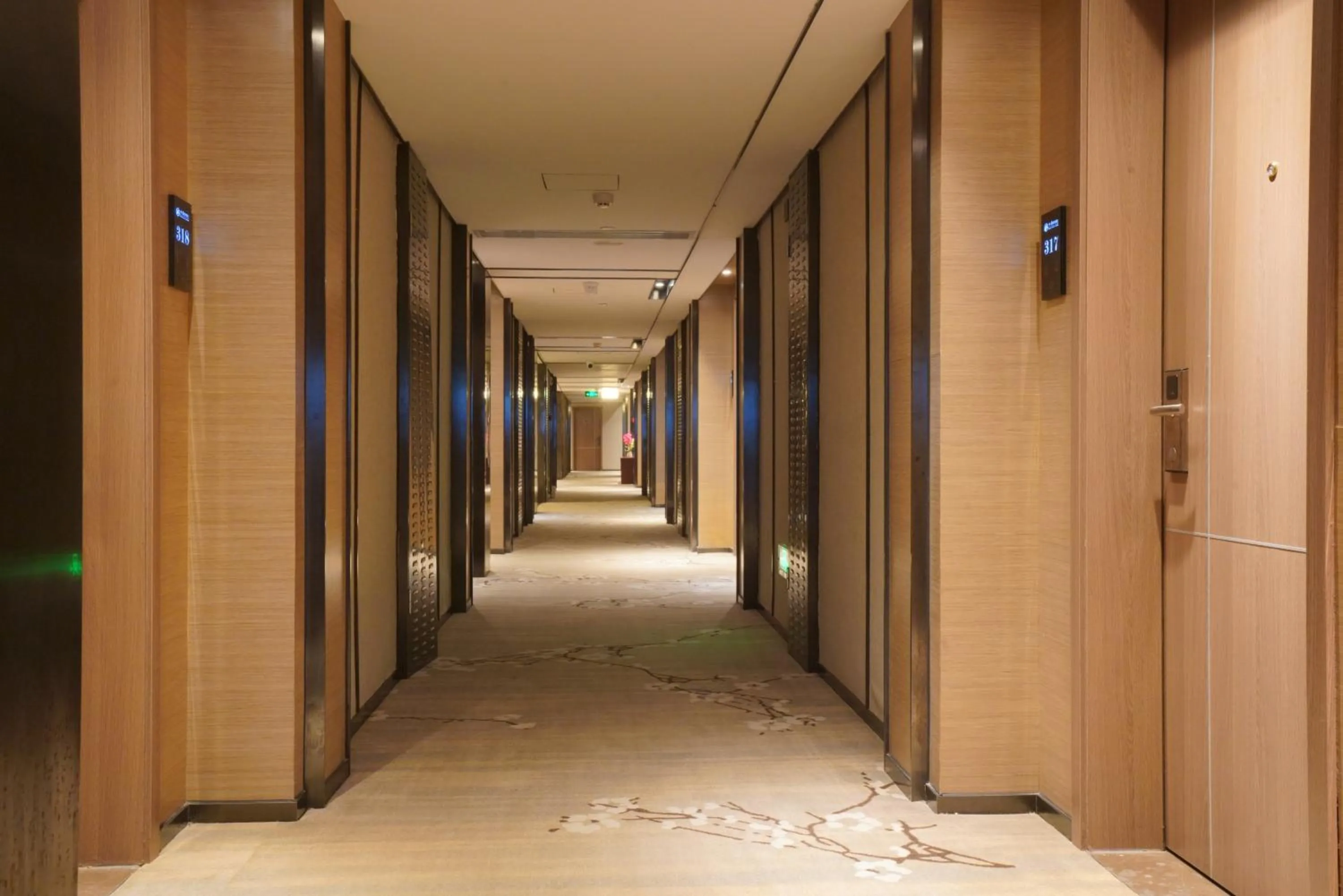 Guangdong Baiyun City Hotel