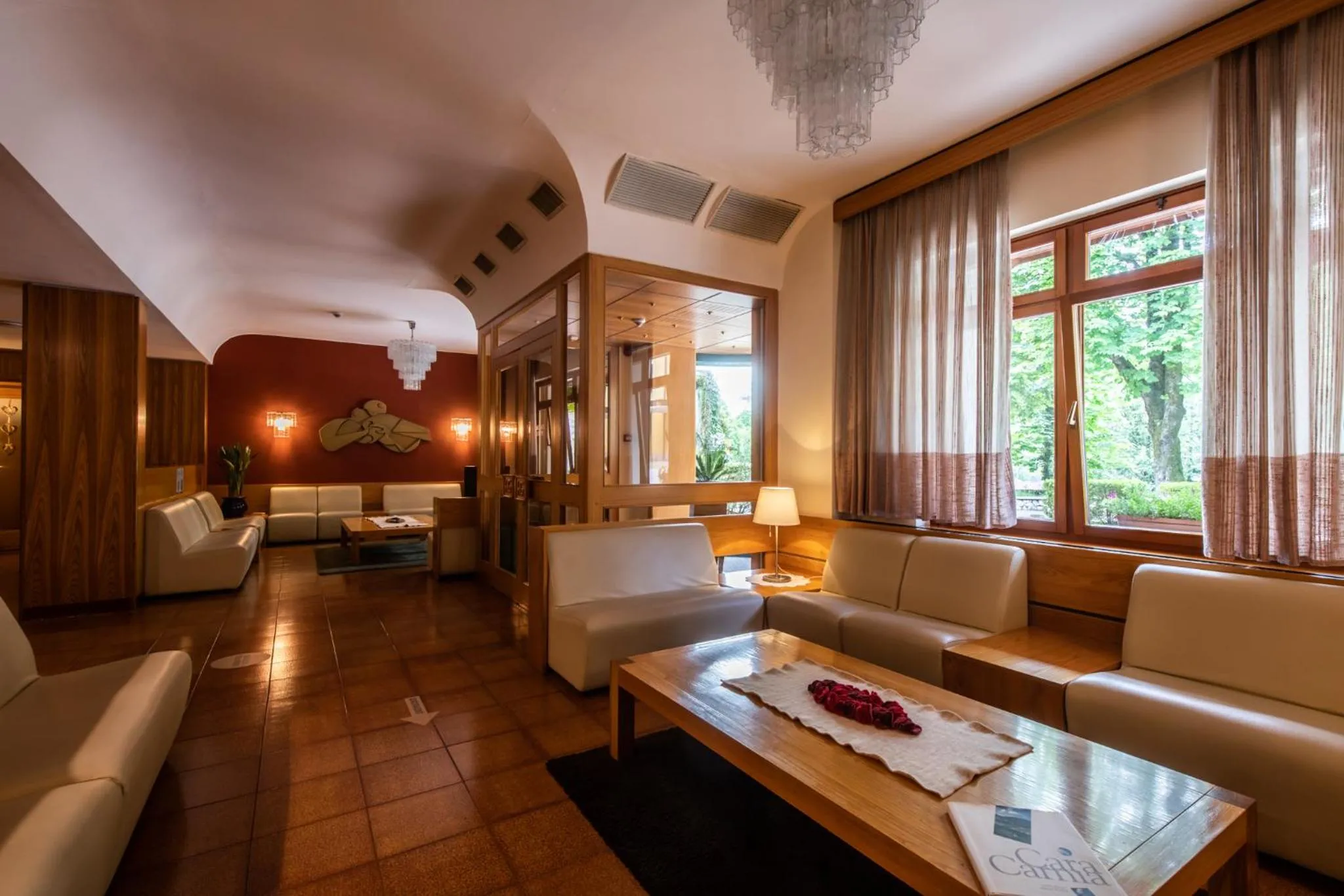 Communal lounge/ TV room in Hotel Centro Benessere Gardel