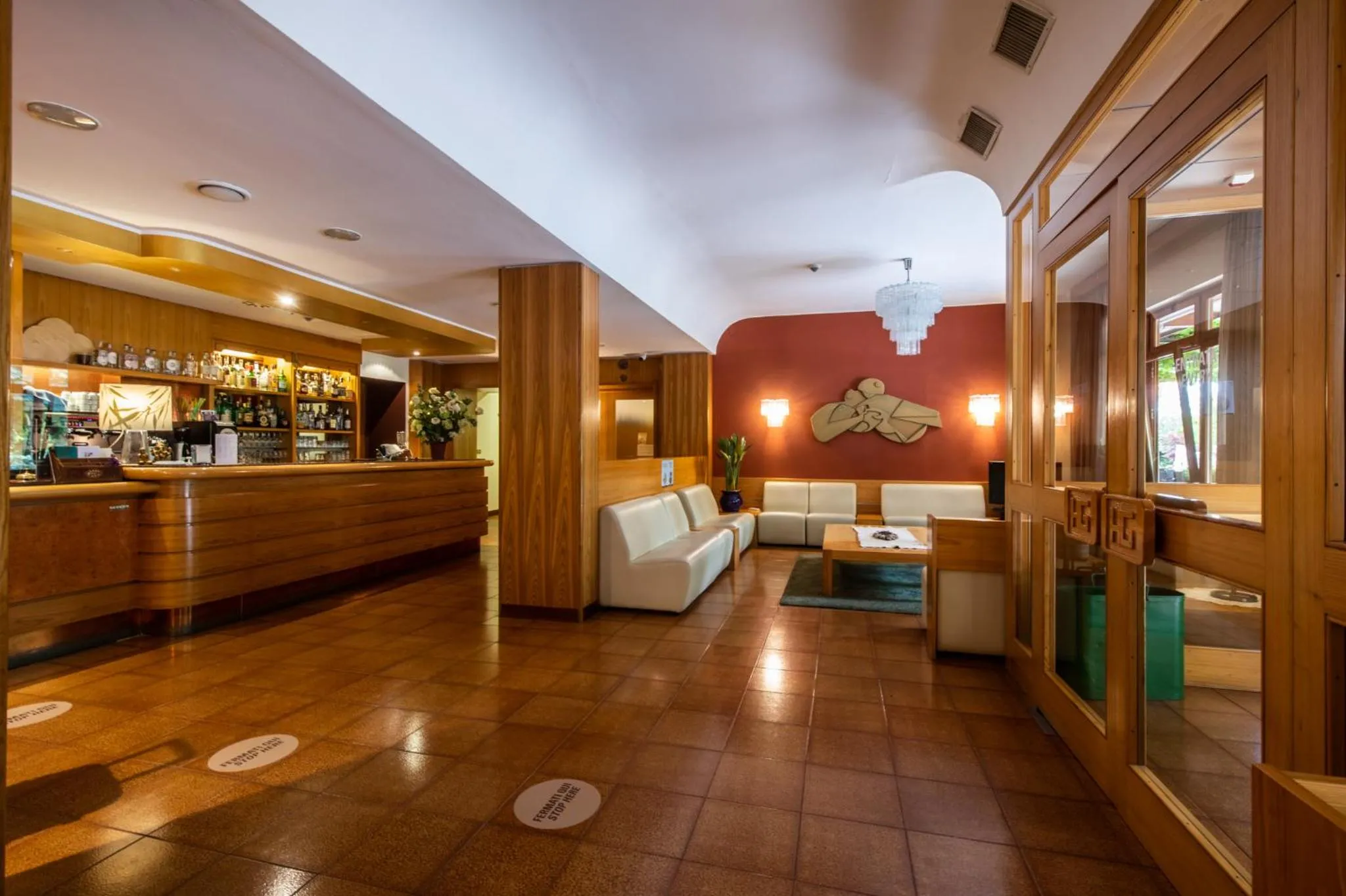Lounge or bar in Hotel Centro Benessere Gardel