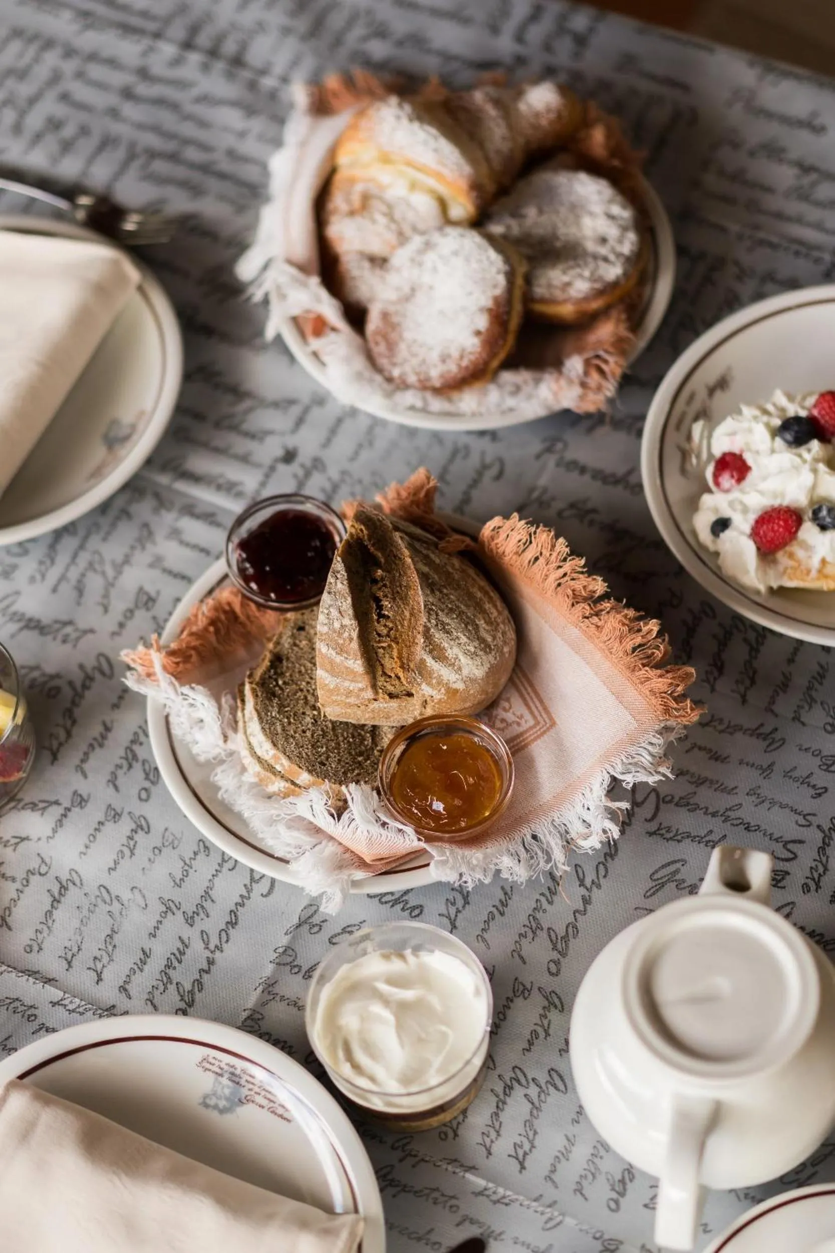 Breakfast in Hotel Centro Benessere Gardel