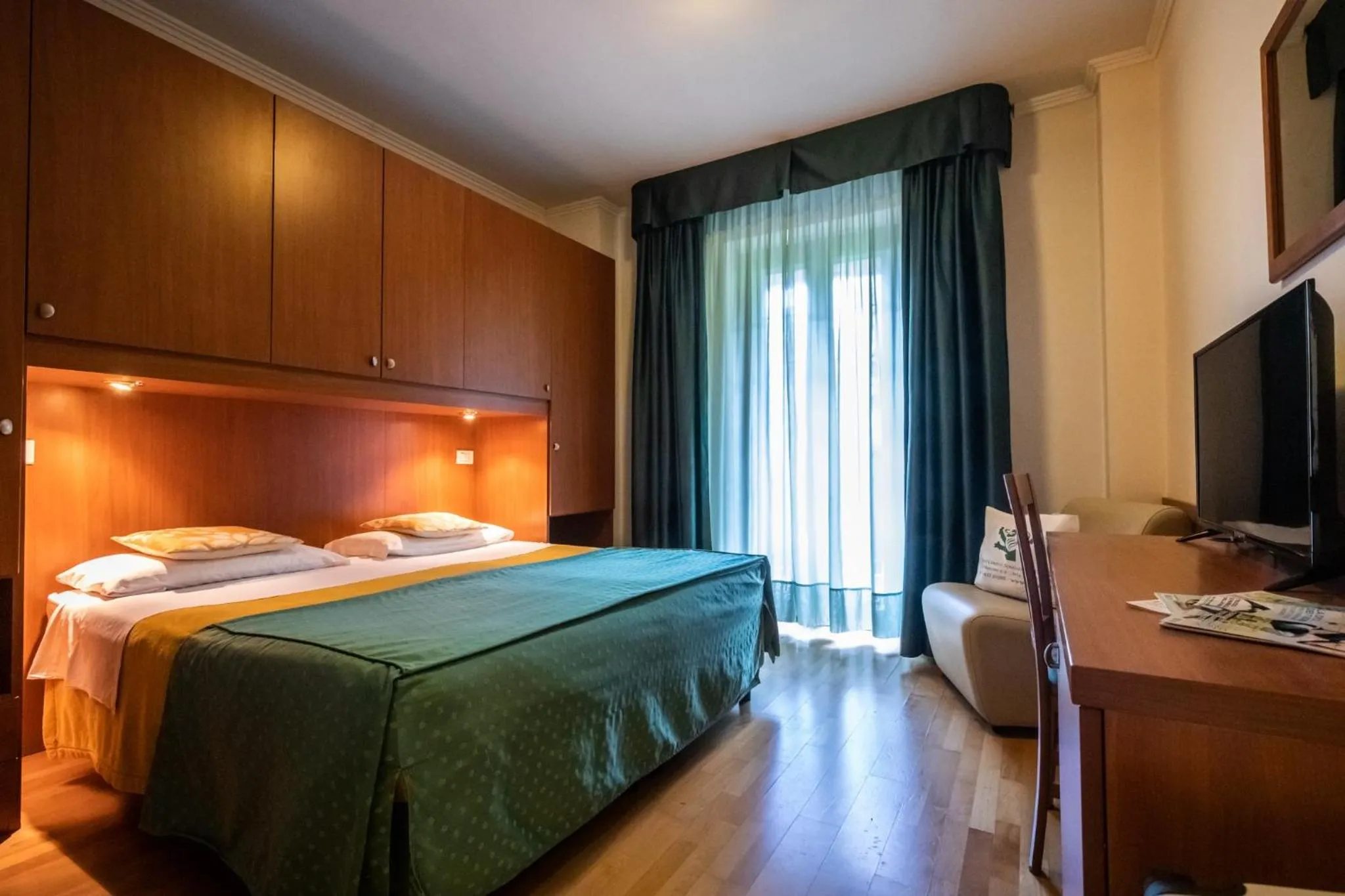 Bedroom, Bed in Hotel Centro Benessere Gardel