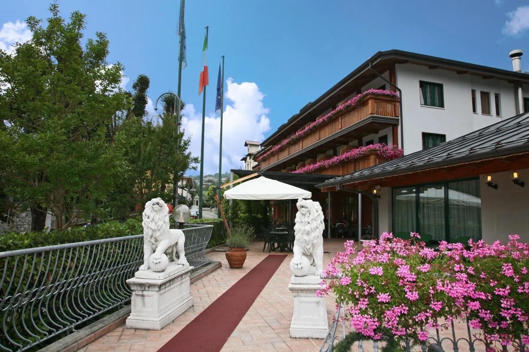 Garden in Hotel Centro Benessere Gardel