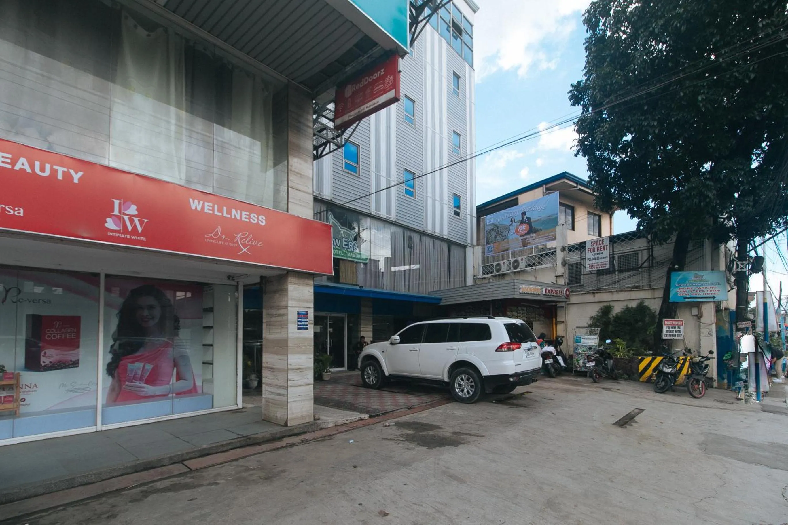 Property building in RedDoorz Plus New Era Budget Hotel Mandaue former RedDoorz Plus near UV Mandaue Cebu