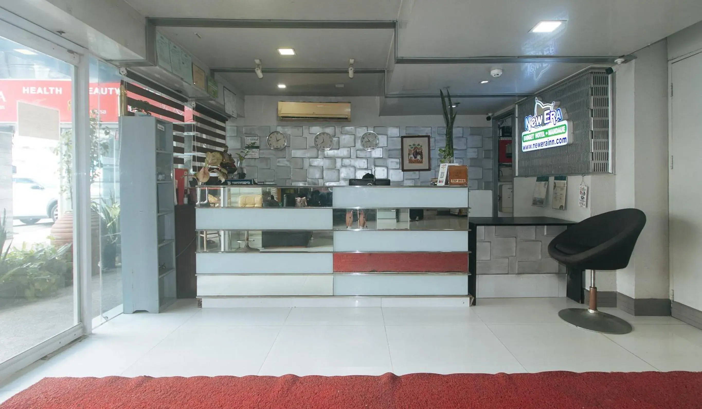 Lobby or reception in RedDoorz Plus New Era Budget Hotel Mandaue former RedDoorz Plus near UV Mandaue Cebu Lobby or reception in RedDoorz Plus New Era Budget Hotel Mandaue former RedDoorz Plus near UV Mandaue Cebu