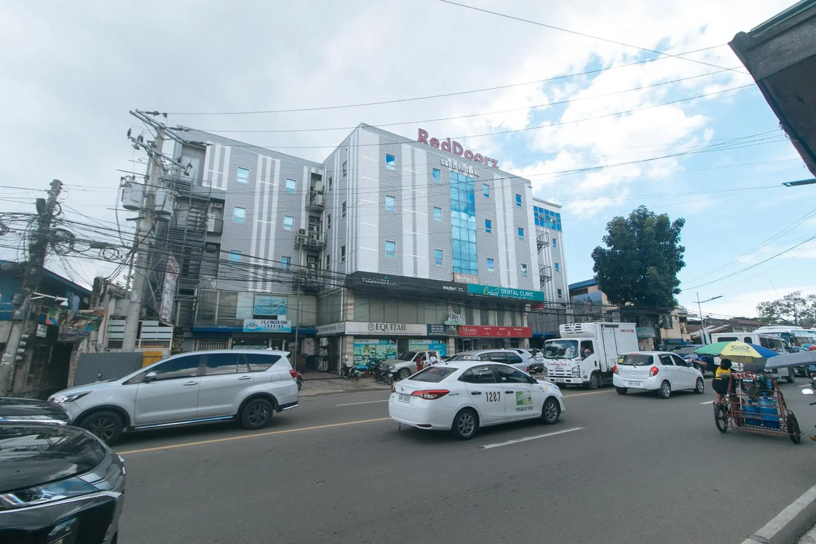 Property building in RedDoorz Plus New Era Budget Hotel Mandaue former RedDoorz Plus near UV Mandaue Cebu Property building in RedDoorz Plus New Era Budget Hotel Mandaue former RedDoorz Plus near UV Mandaue Cebu