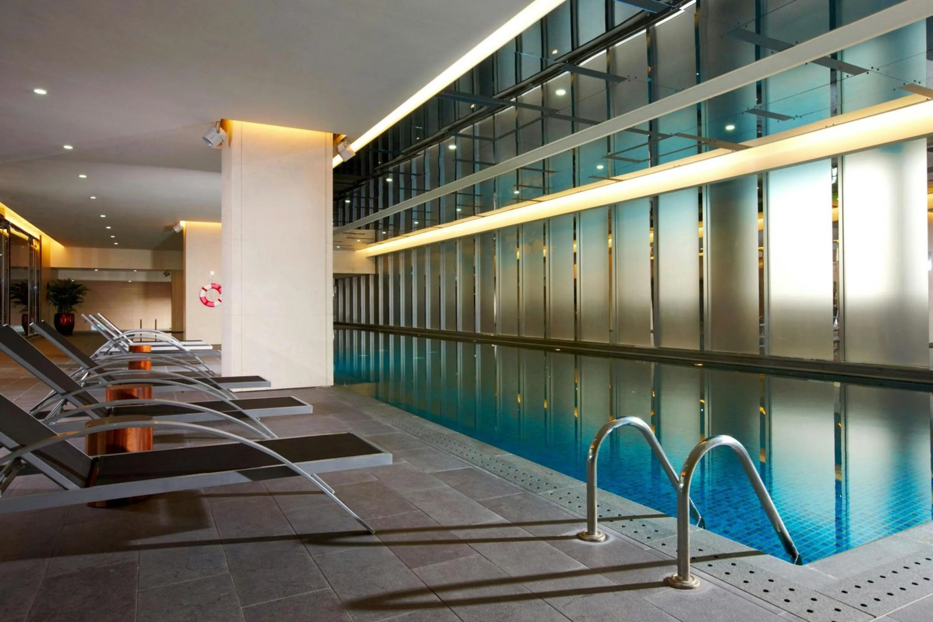 Swimming pool in Sheraton Hsinchu Hotel