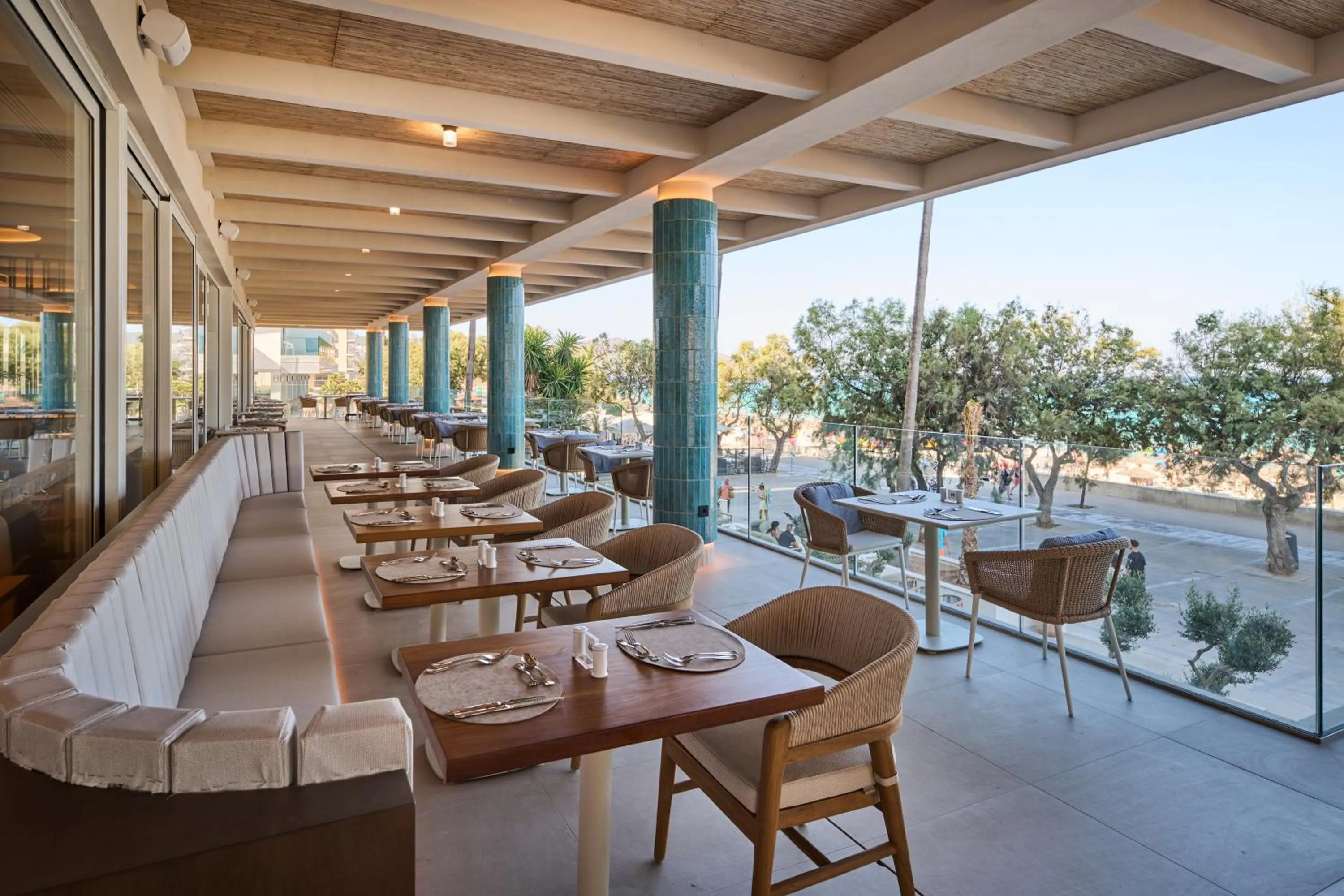 Restaurant/places to eat in Hipotels Don Juan