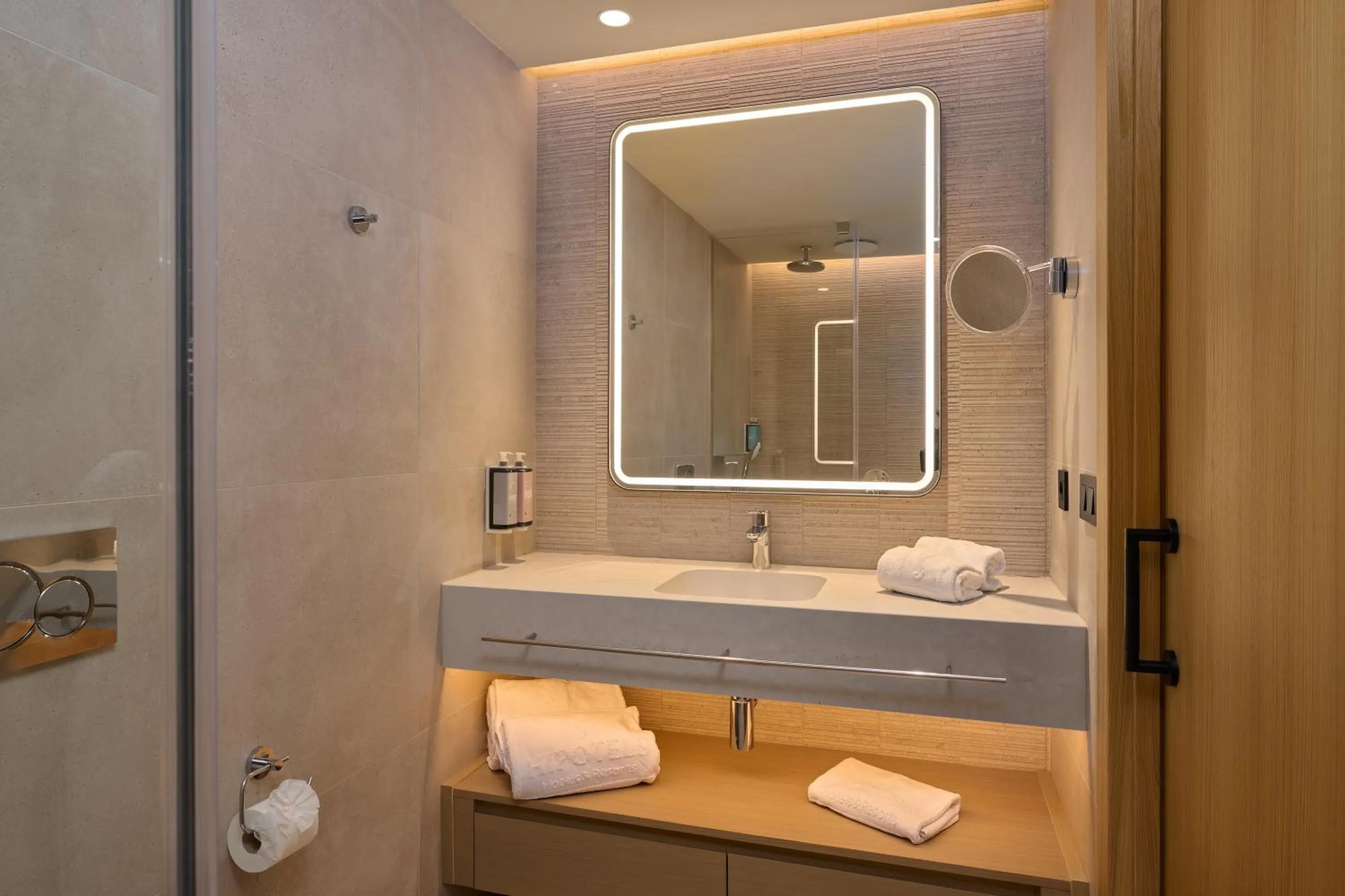 Bathroom in Hipotels Don Juan