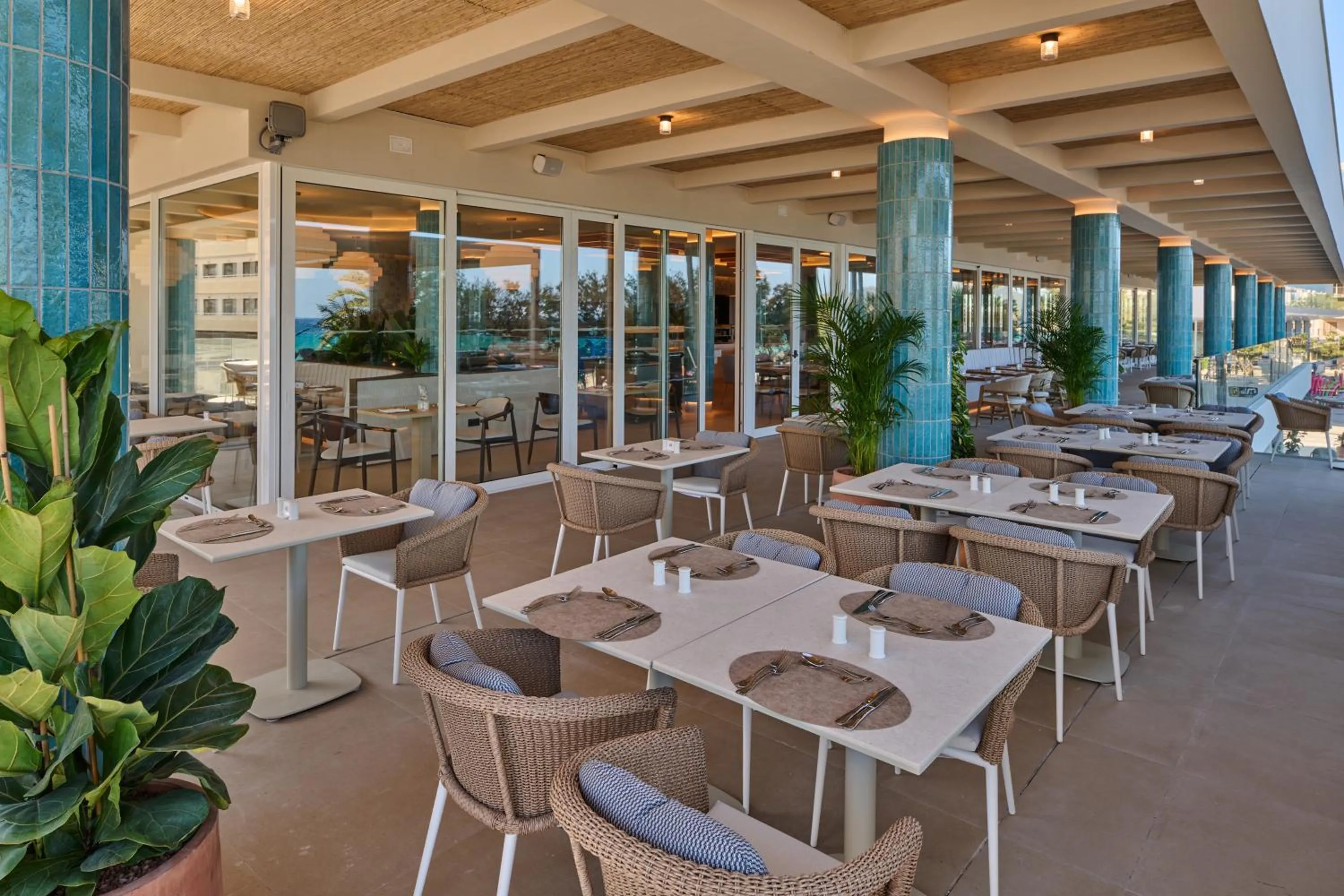 Restaurant/places to eat in Hipotels Don Juan