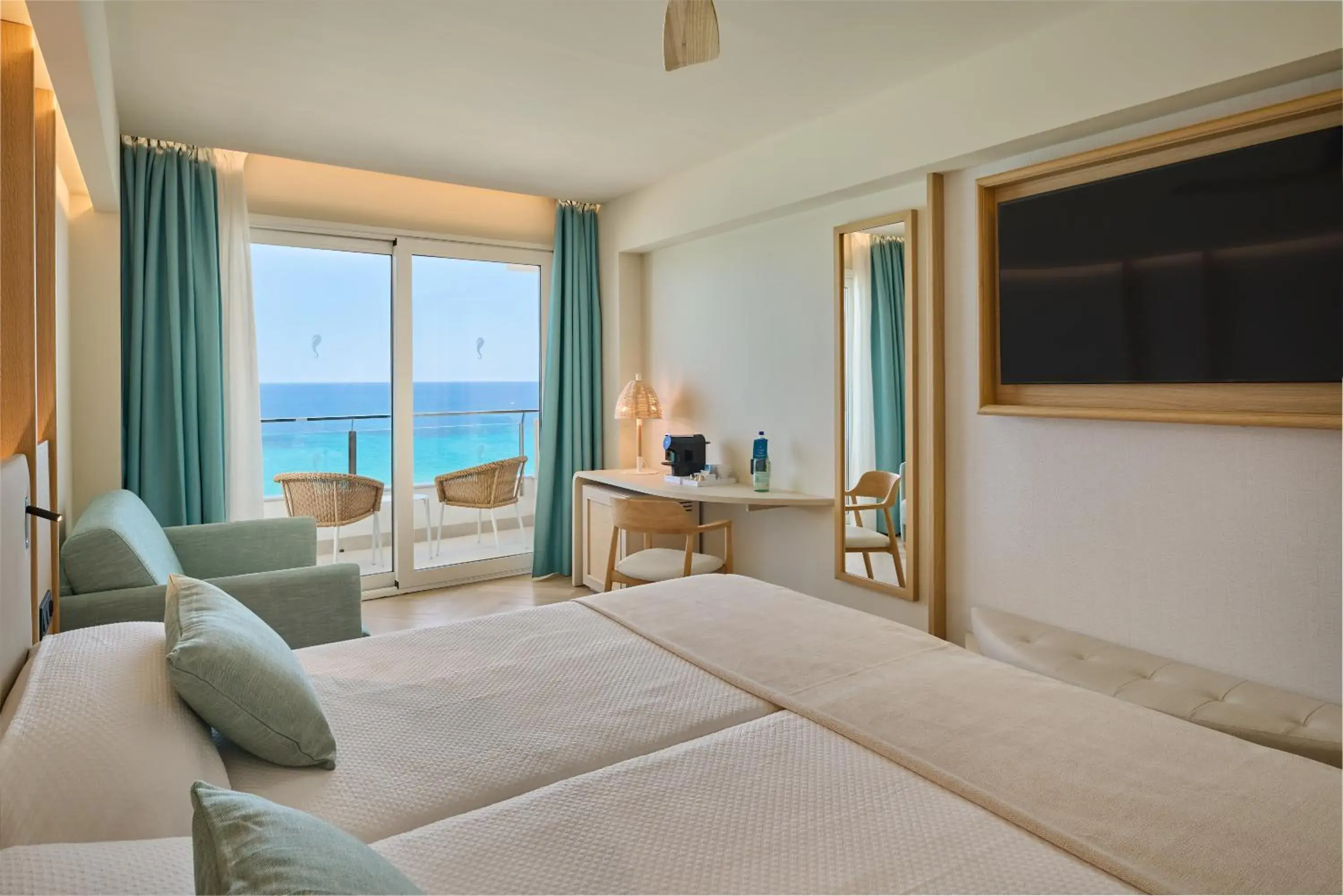 Bed in Hipotels Don Juan Bed in Hipotels Don Juan