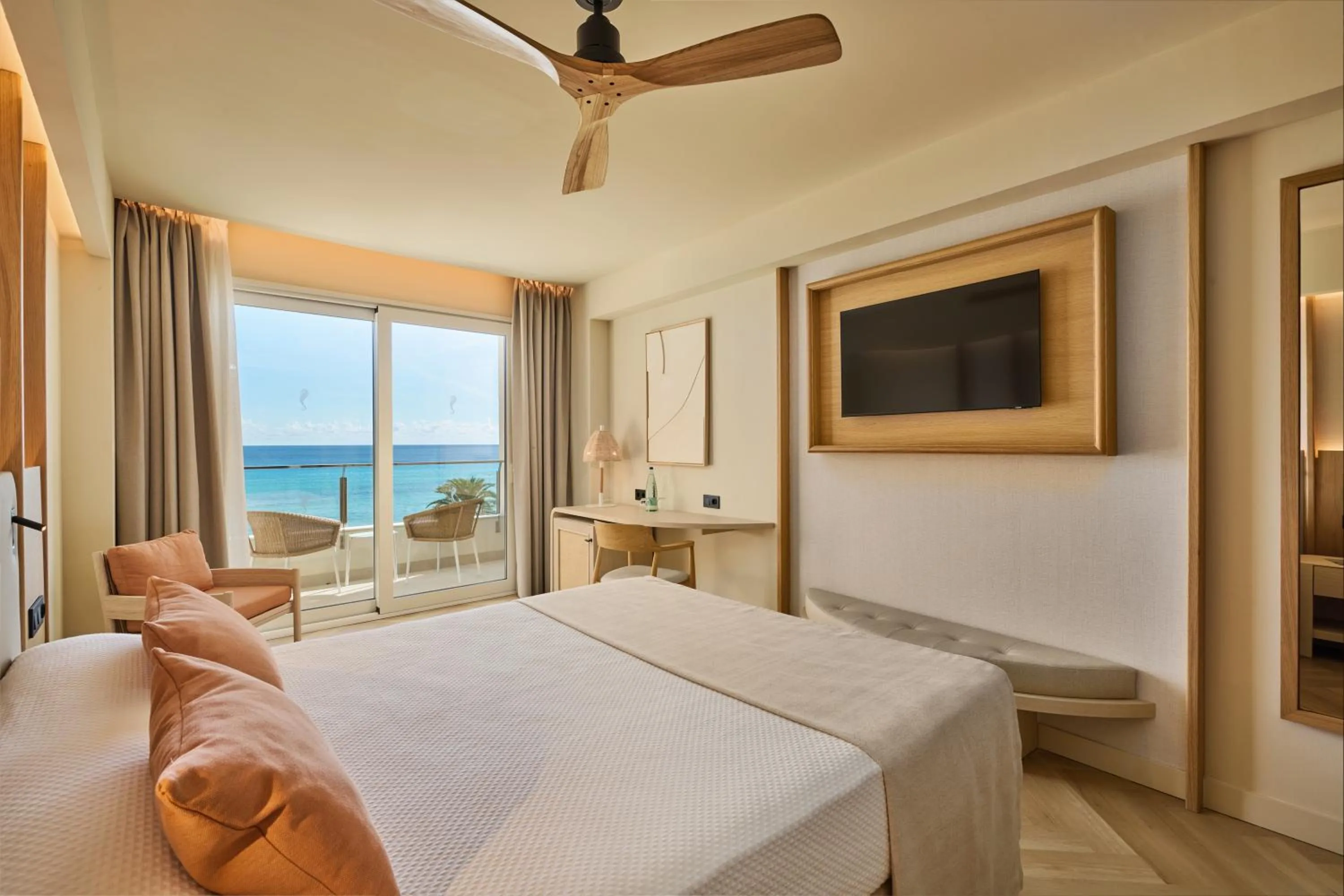 Bed in Hipotels Don Juan