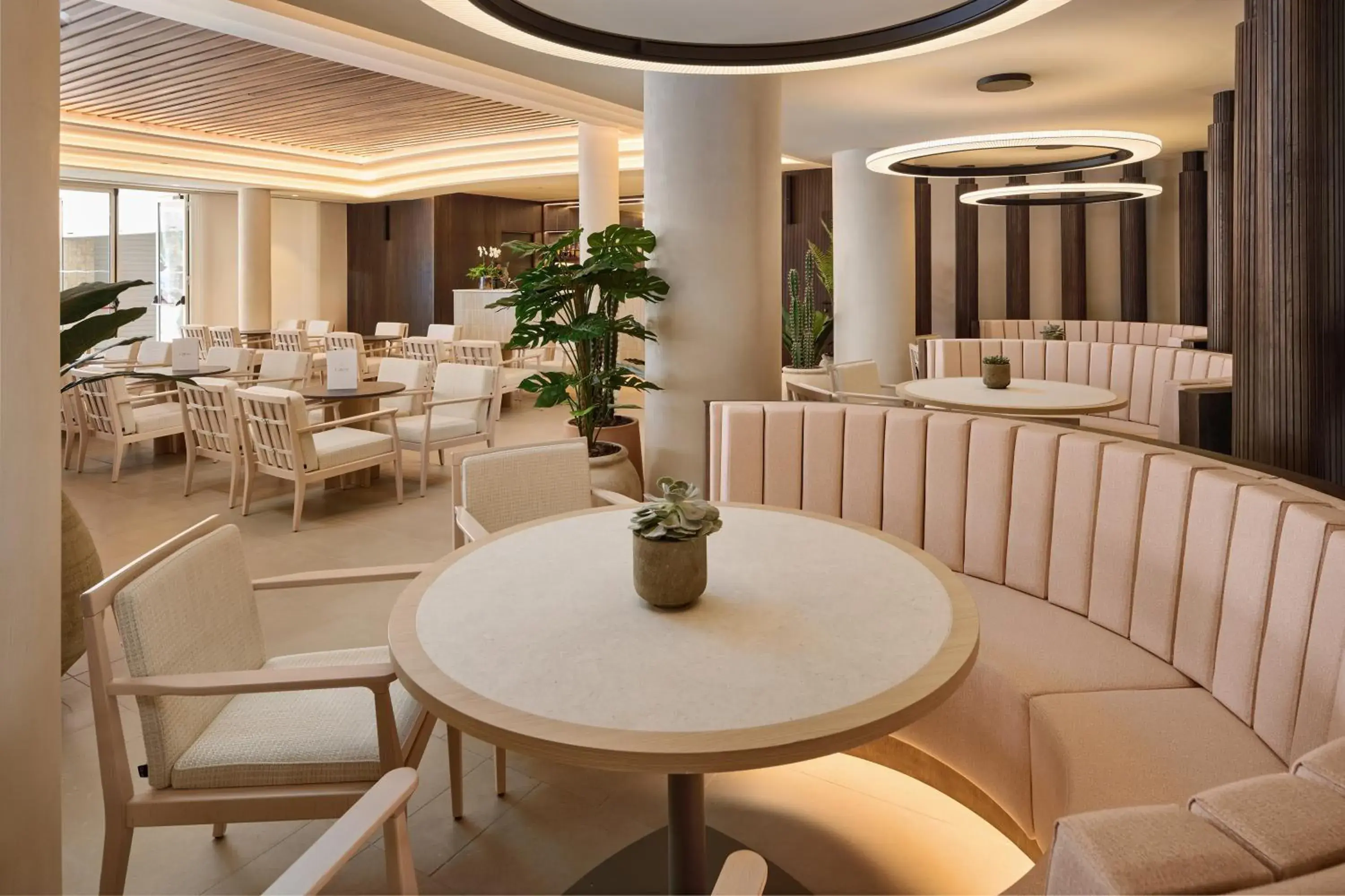 Lounge or bar in Hipotels Don Juan Lounge or bar in Hipotels Don Juan