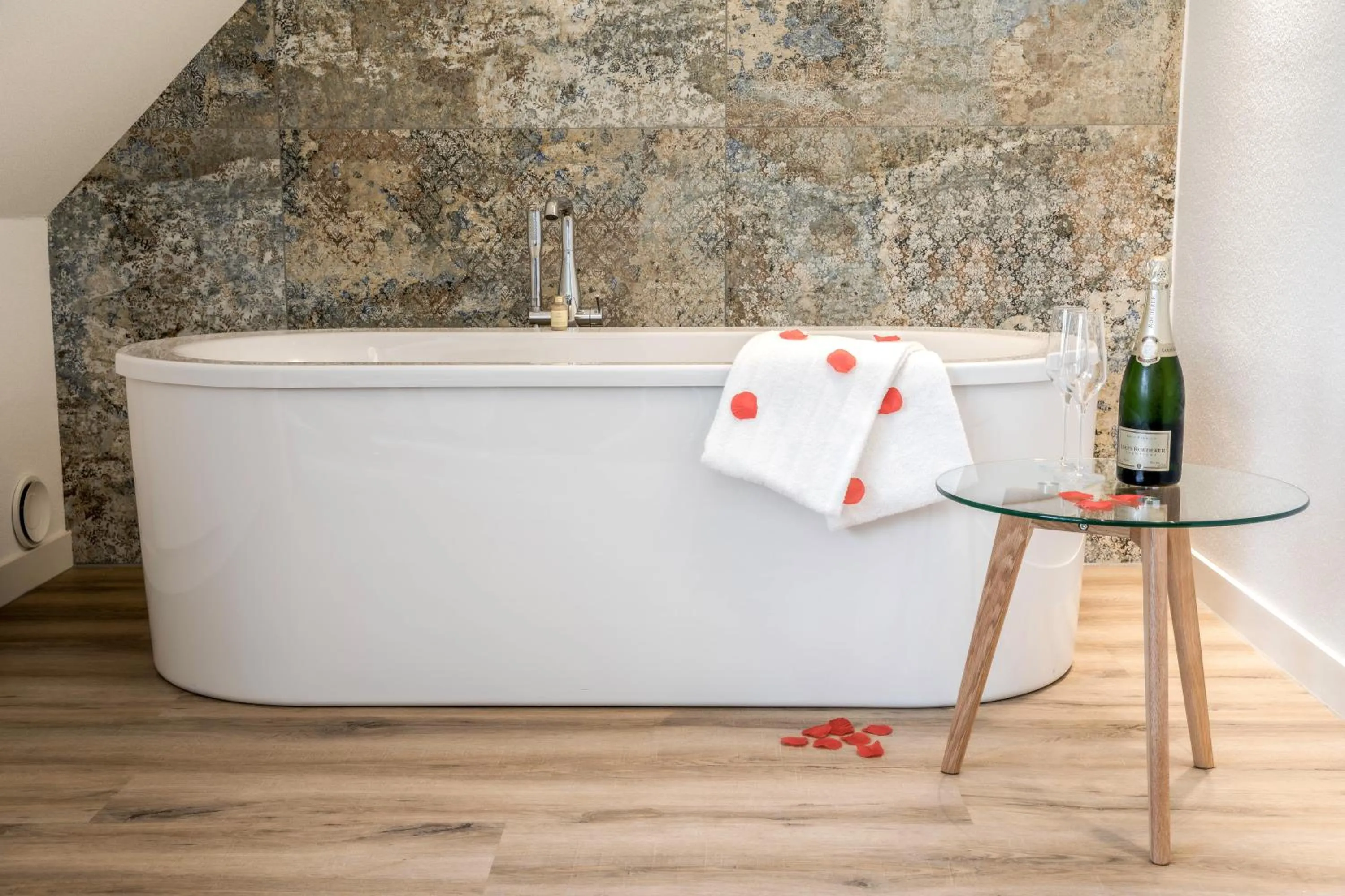 Bath in Hotel Erve Hulsbeek