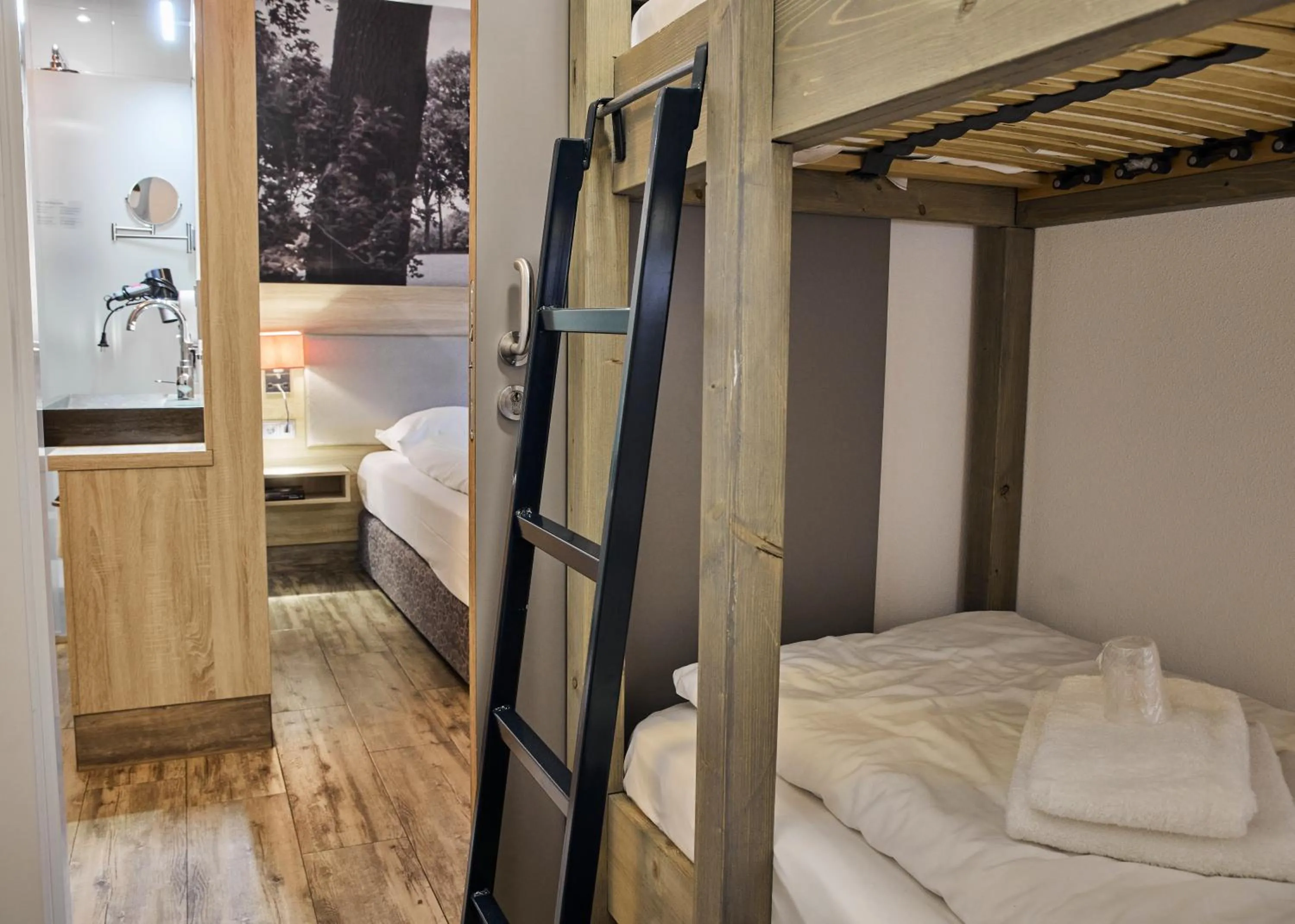 children, Bed in Hotel Erve Hulsbeek