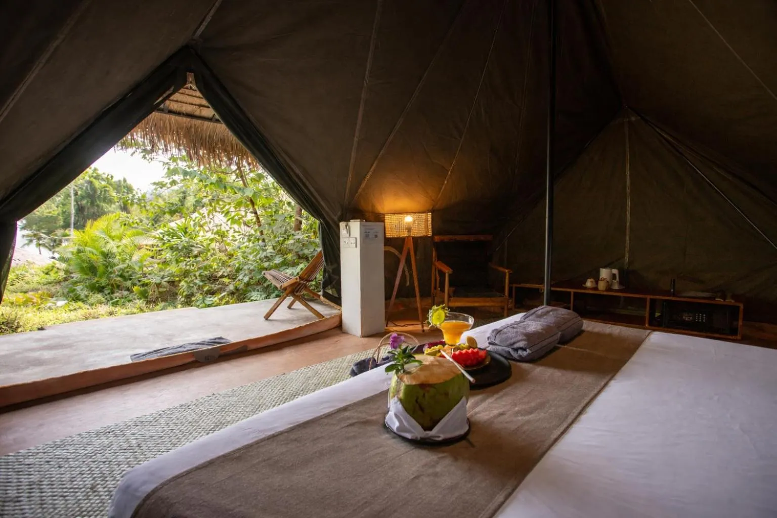 Bed in Tamu Koh Rong