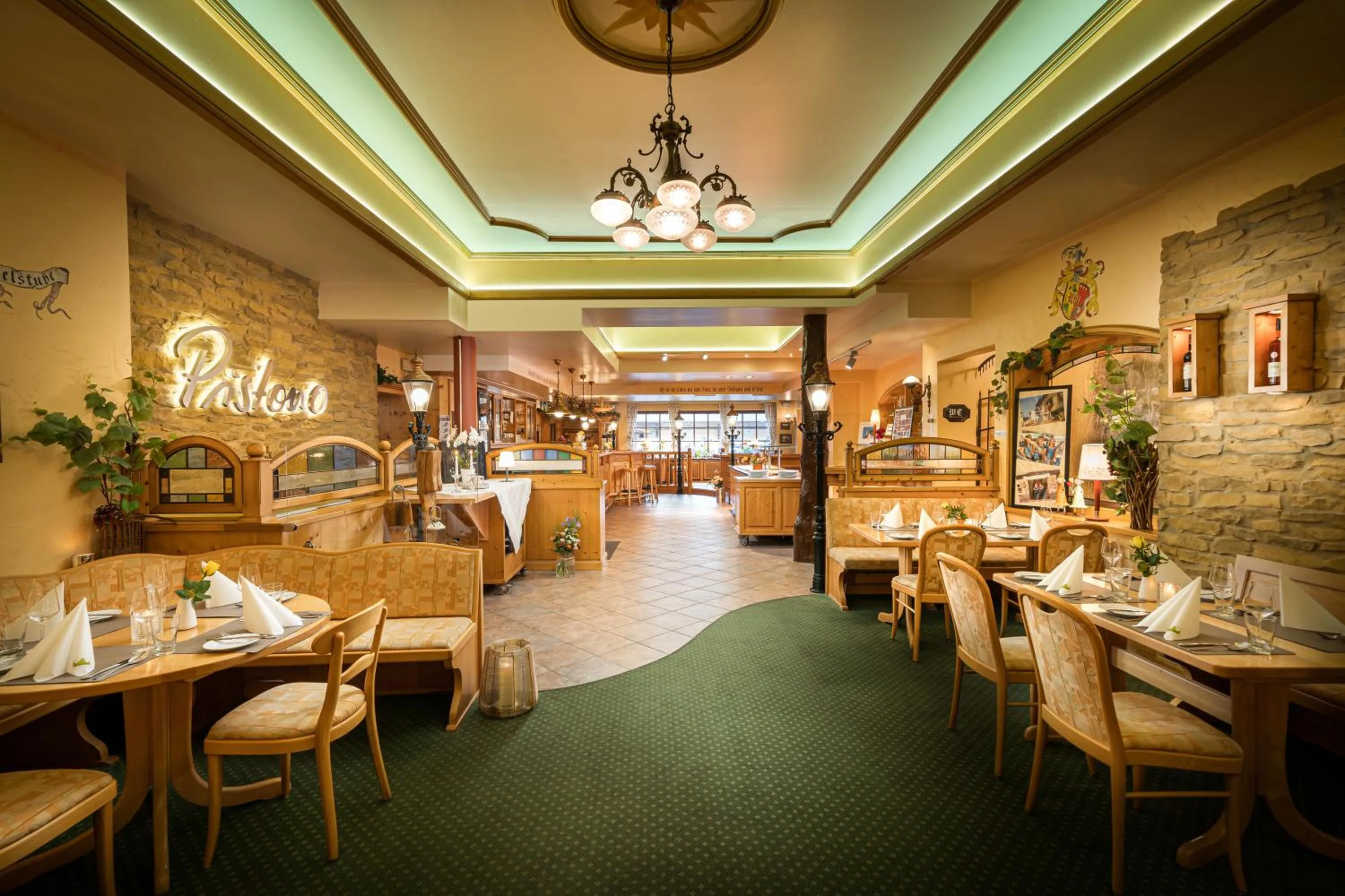 Restaurant/places to eat in Hotel Pistono