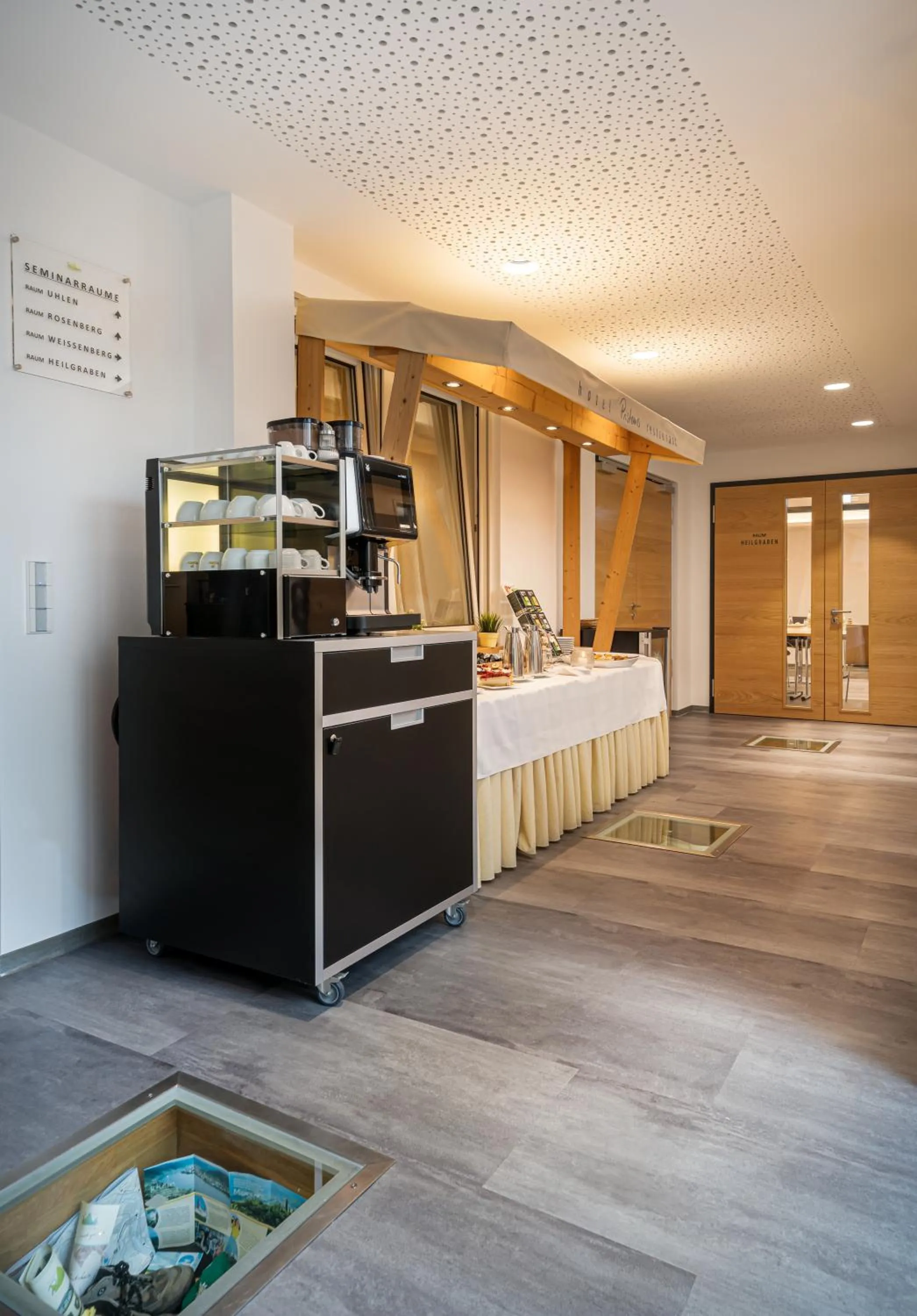 Restaurant/places to eat in Hotel Pistono