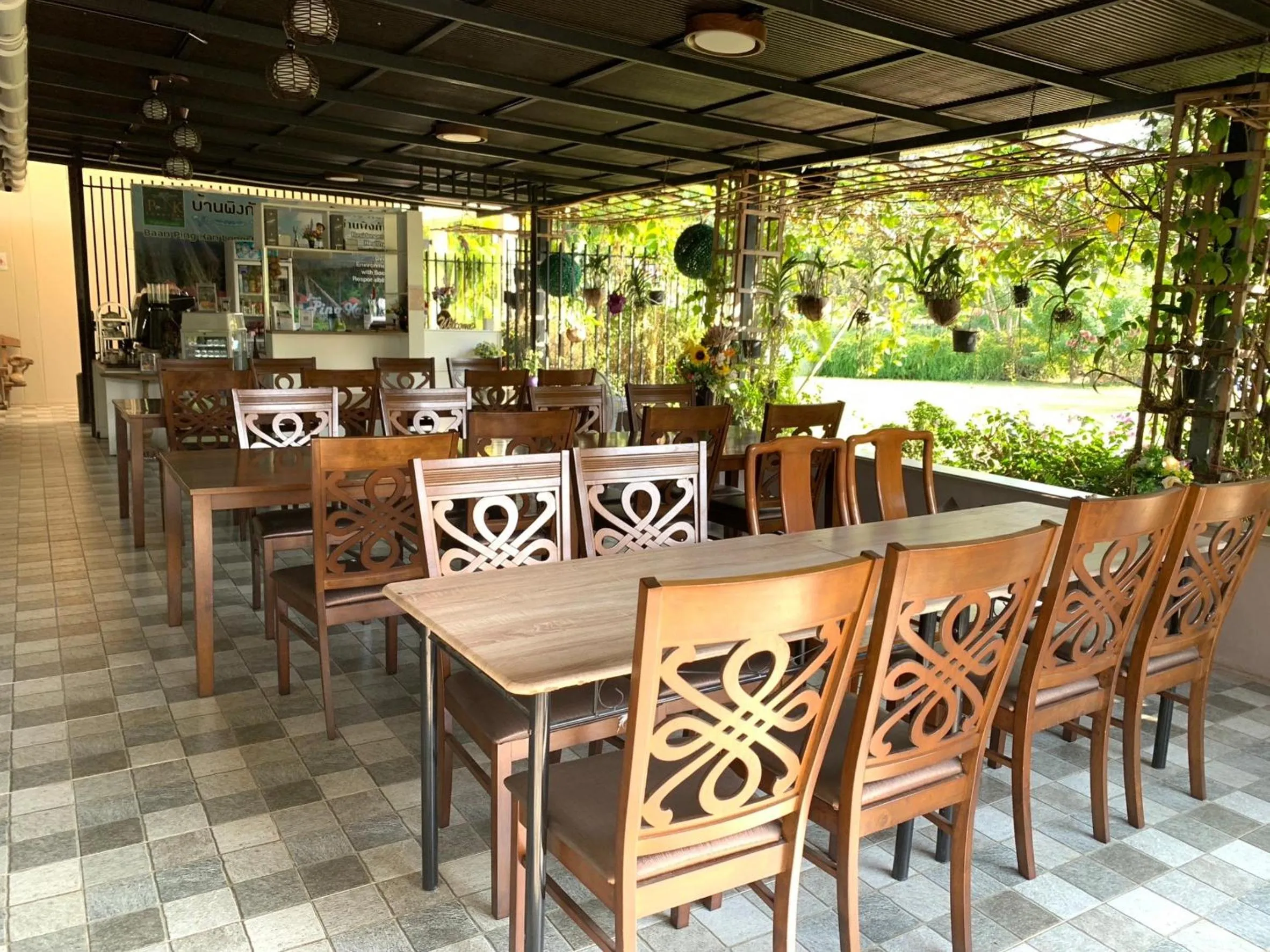 Restaurant/places to eat in Baan Pingkan Wellness Resort