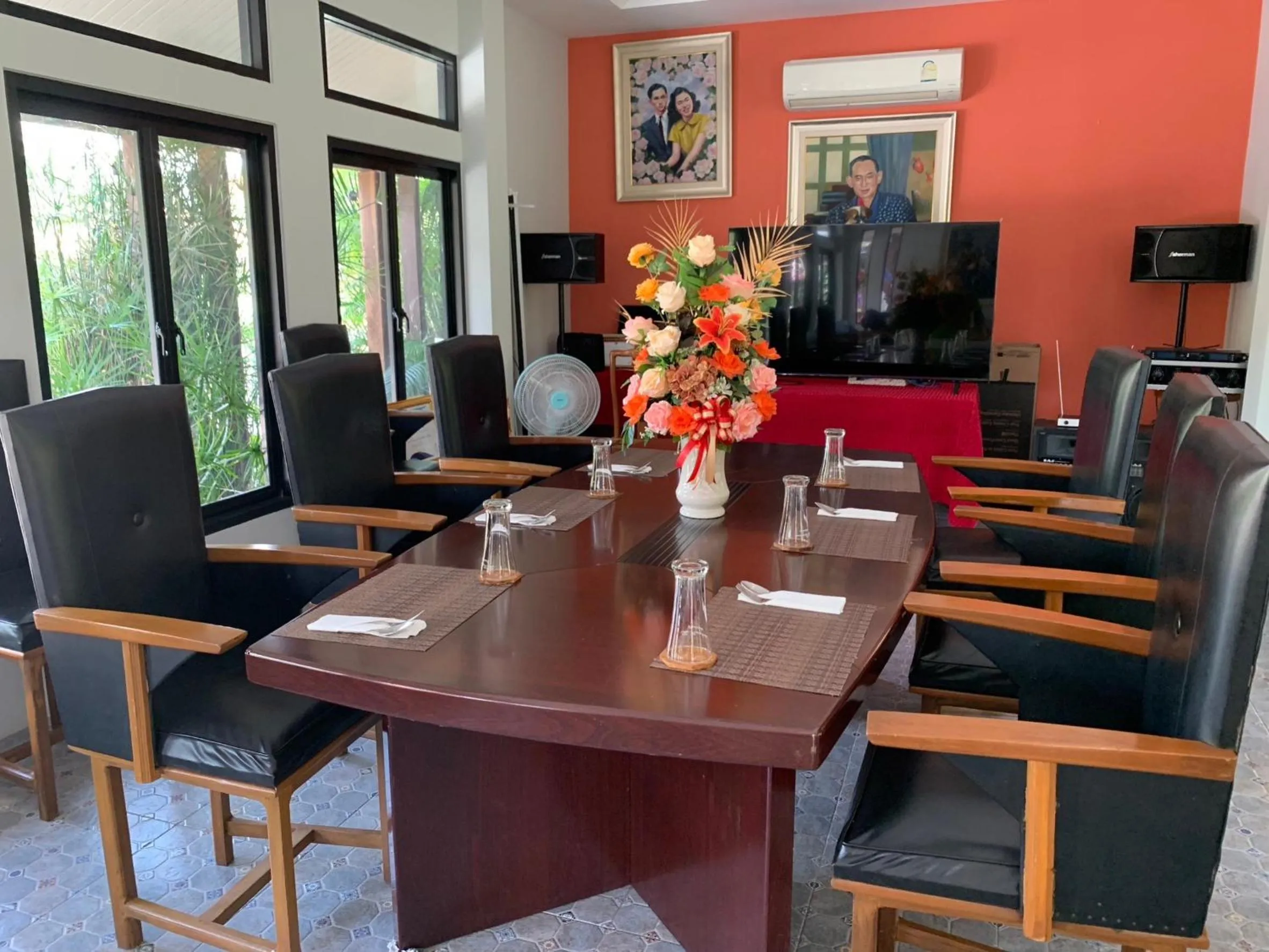 Restaurant/places to eat in Baan Pingkan Wellness Resort