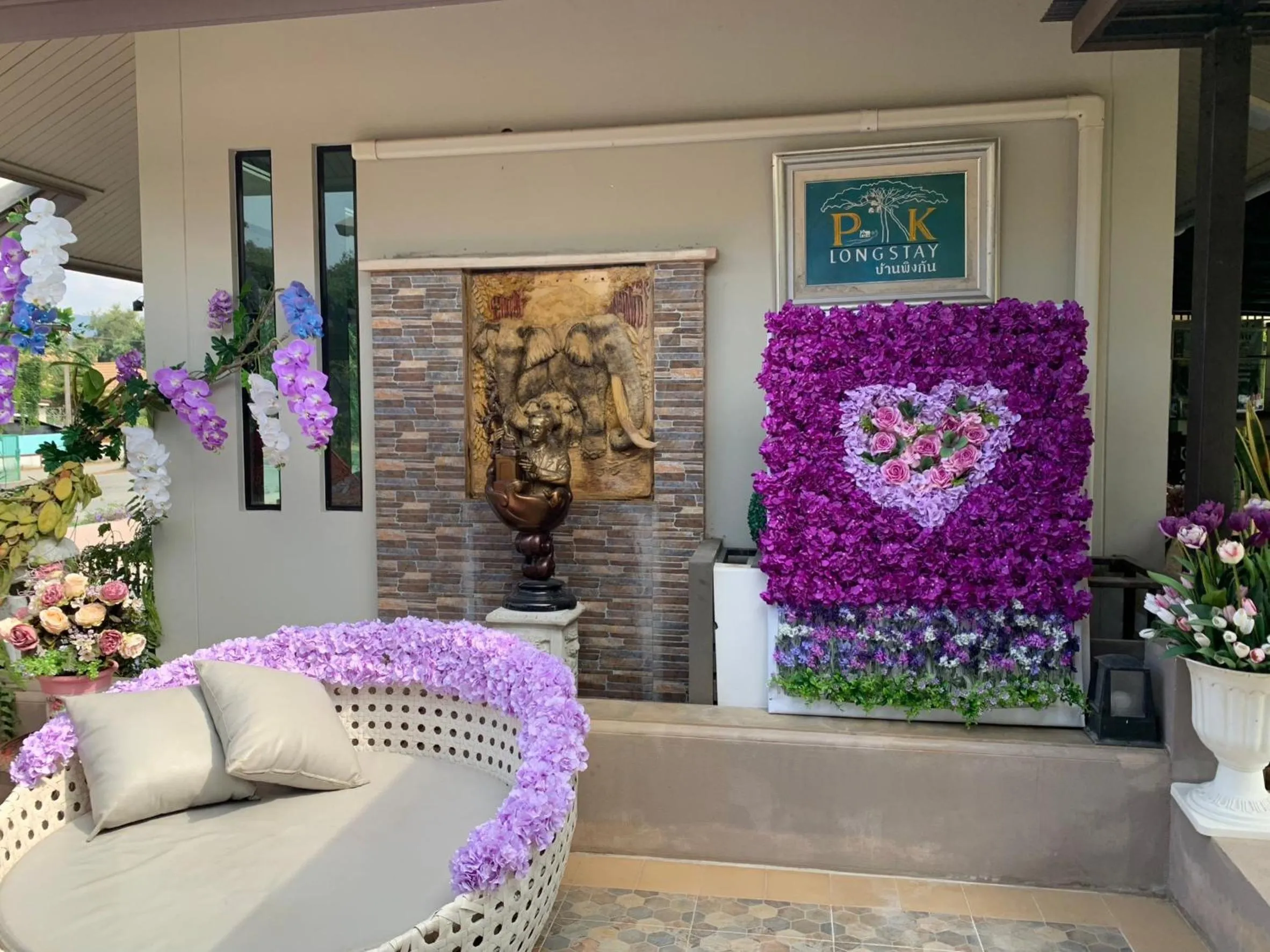 Seating area in Baan Pingkan Wellness Resort